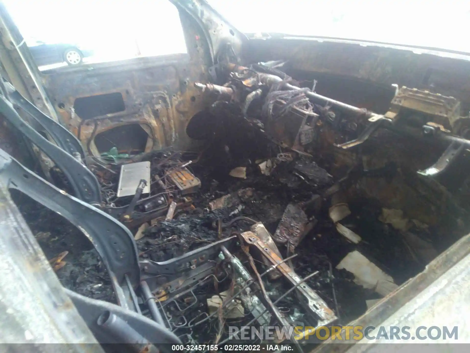 5 Photograph of a damaged car 5TFRY5F15KX246842 TOYOTA TUNDRA 2WD 2019