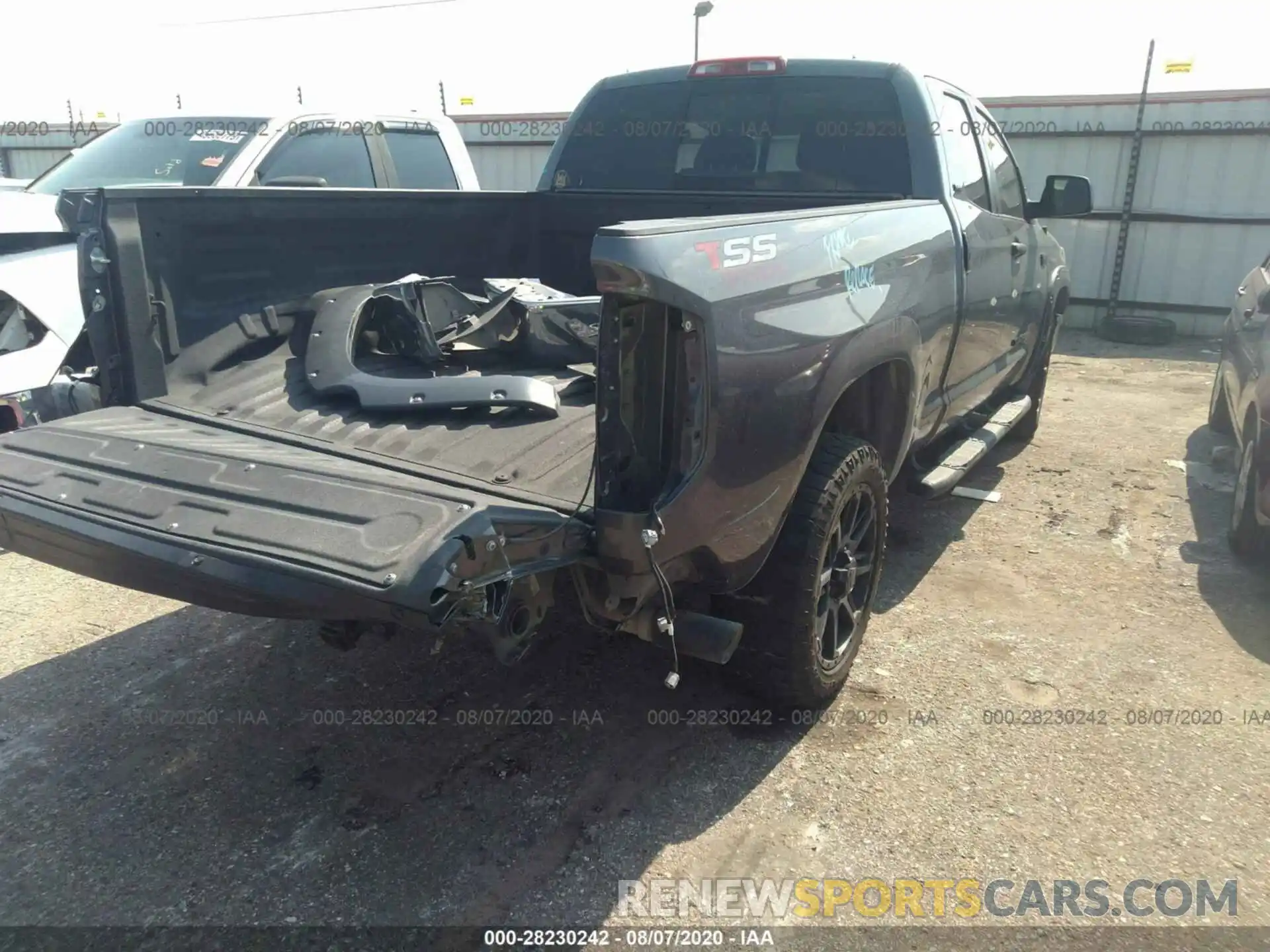 6 Photograph of a damaged car 5TFRY5F17KX245188 TOYOTA TUNDRA 2WD 2019