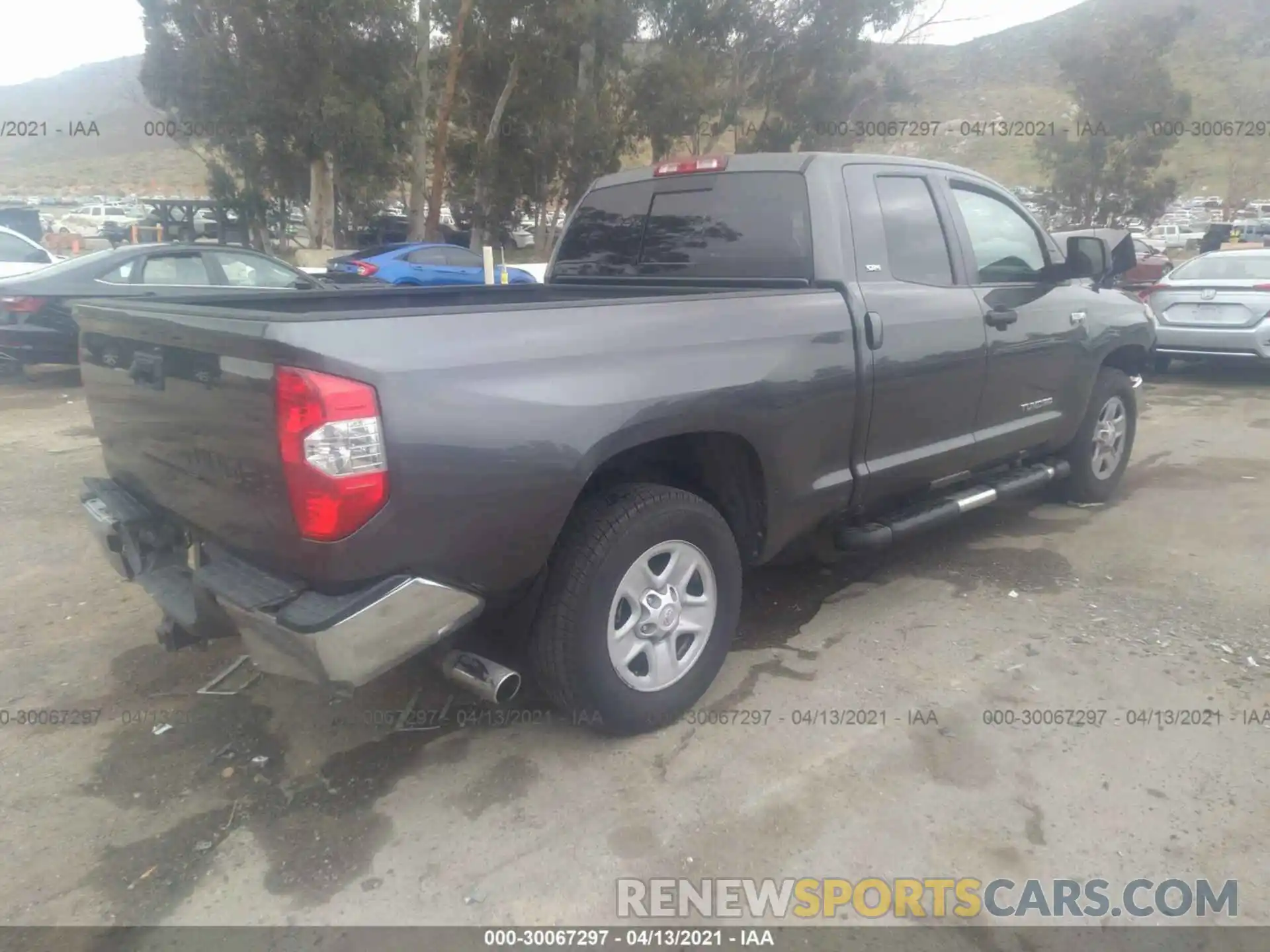 4 Photograph of a damaged car 5TFRY5F18KX250299 TOYOTA TUNDRA 2WD 2019