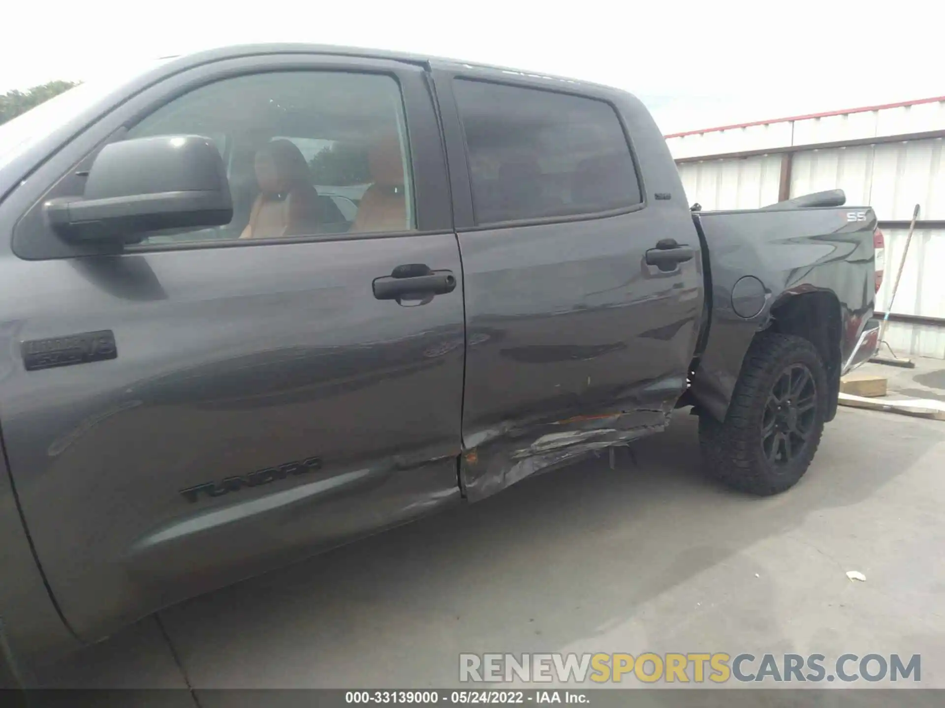 6 Photograph of a damaged car 5TFEY5F11LX270216 TOYOTA TUNDRA 2WD 2020