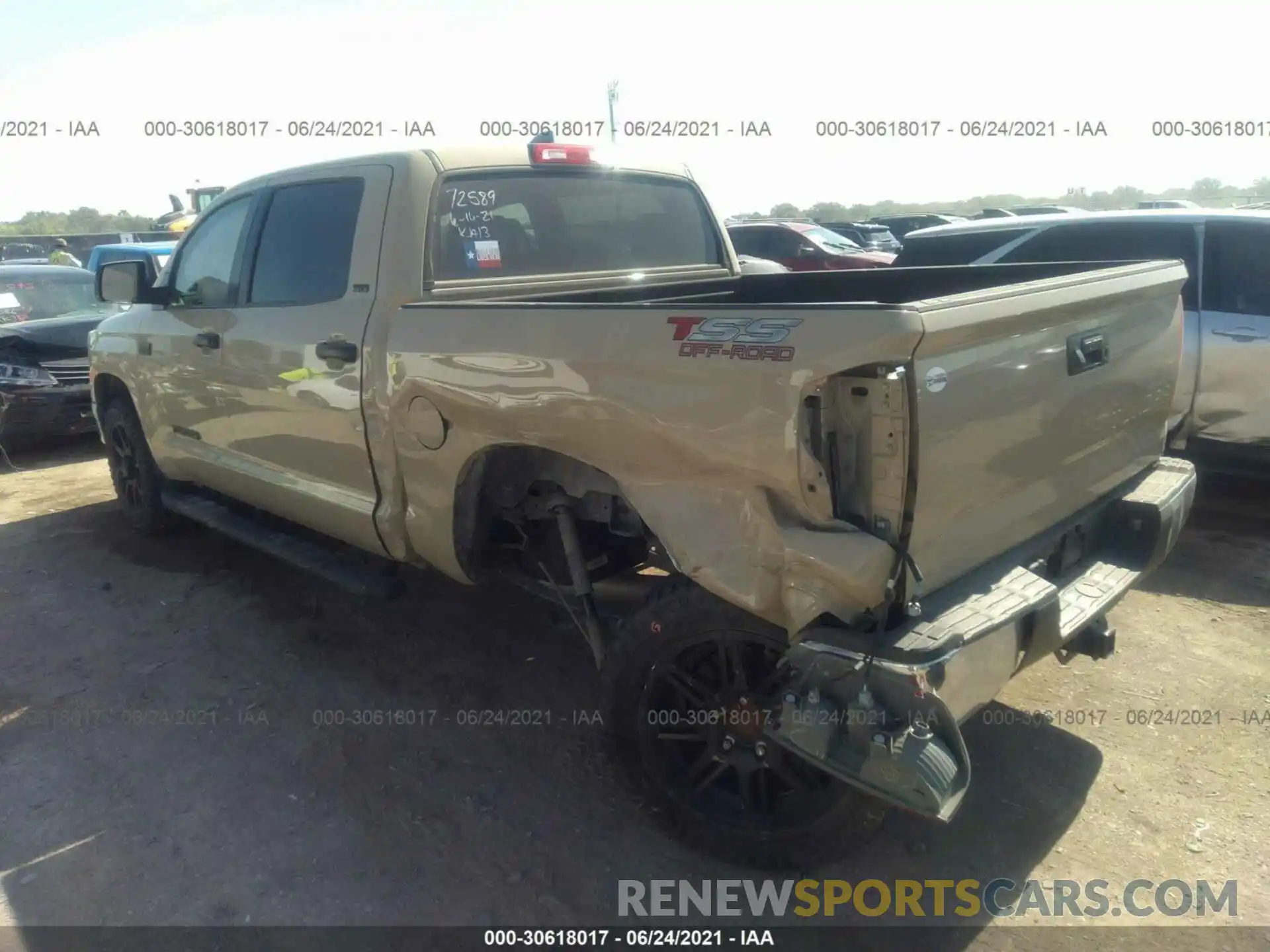 6 Photograph of a damaged car 5TFEY5F12LX258124 TOYOTA TUNDRA 2WD 2020