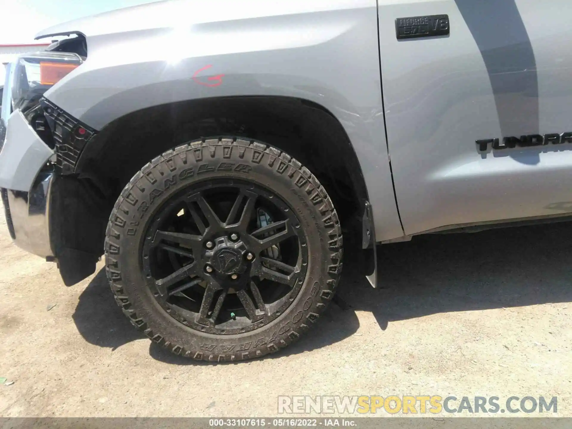 12 Photograph of a damaged car 5TFEY5F14LX256455 TOYOTA TUNDRA 2WD 2020