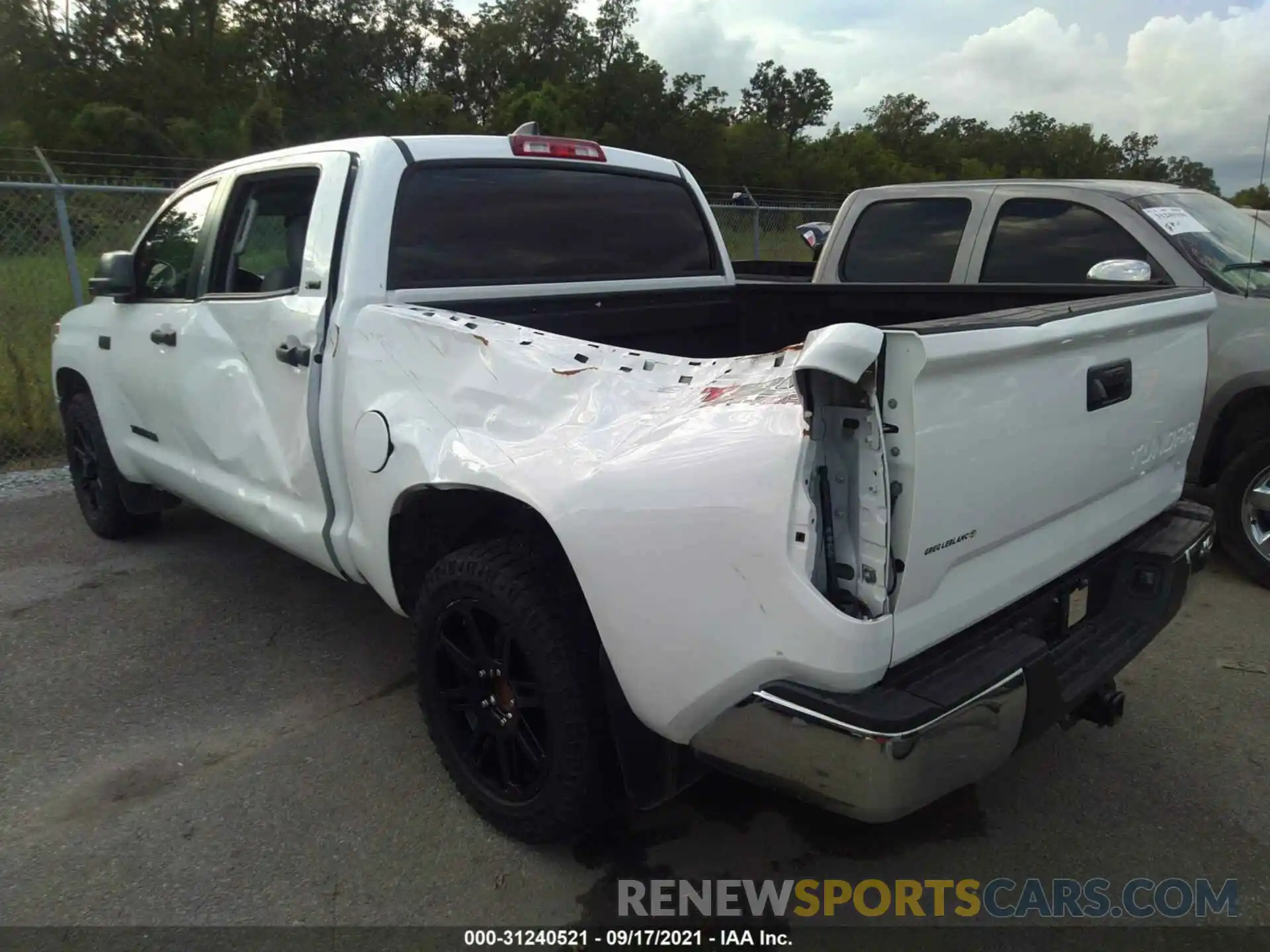 3 Photograph of a damaged car 5TFEY5F14LX259355 TOYOTA TUNDRA 2WD 2020