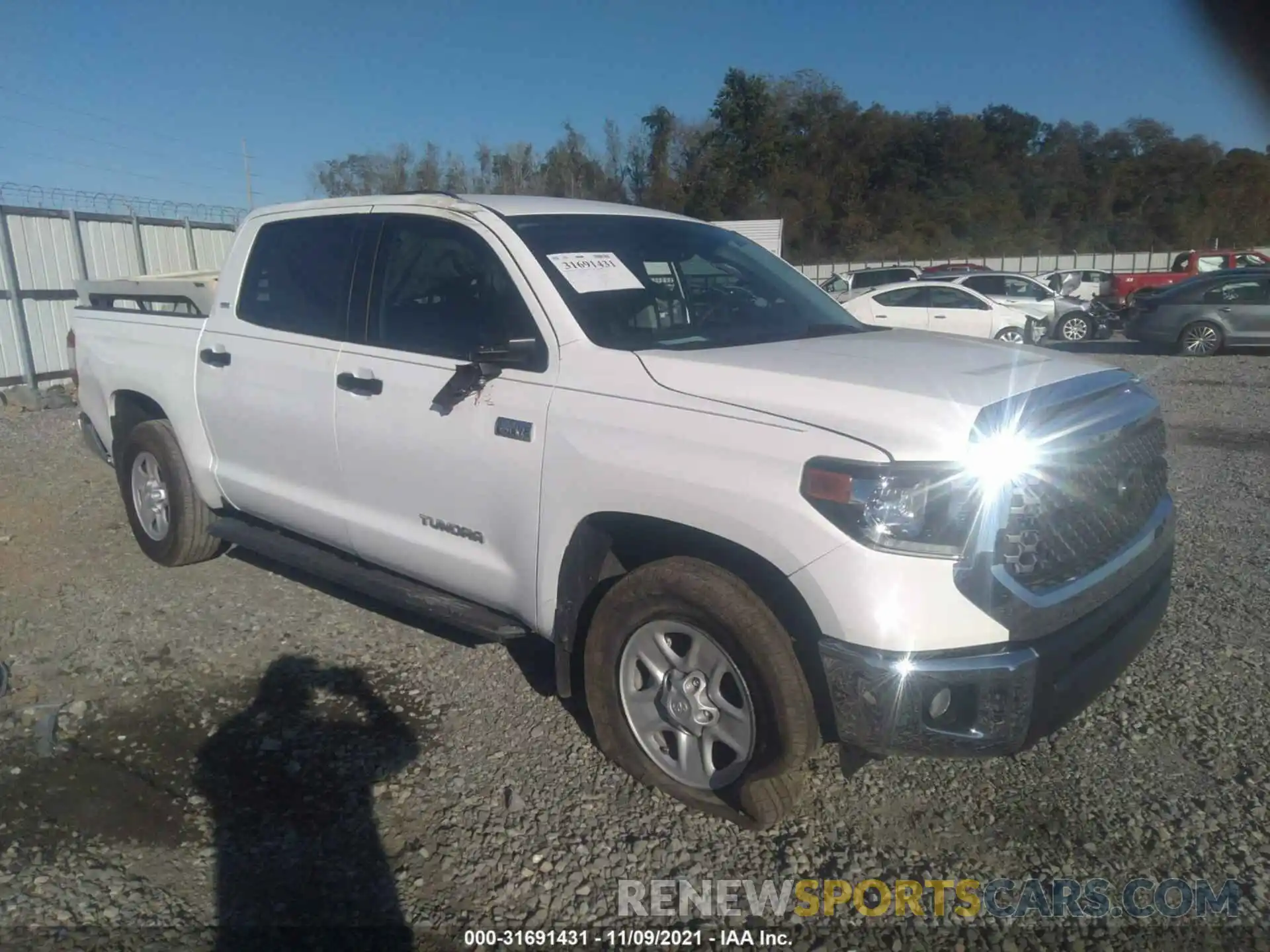 1 Photograph of a damaged car 5TFEY5F14LX259856 TOYOTA TUNDRA 2WD 2020