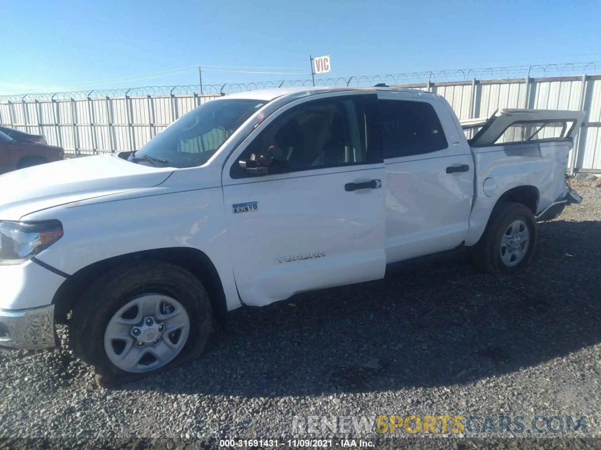 6 Photograph of a damaged car 5TFEY5F14LX259856 TOYOTA TUNDRA 2WD 2020