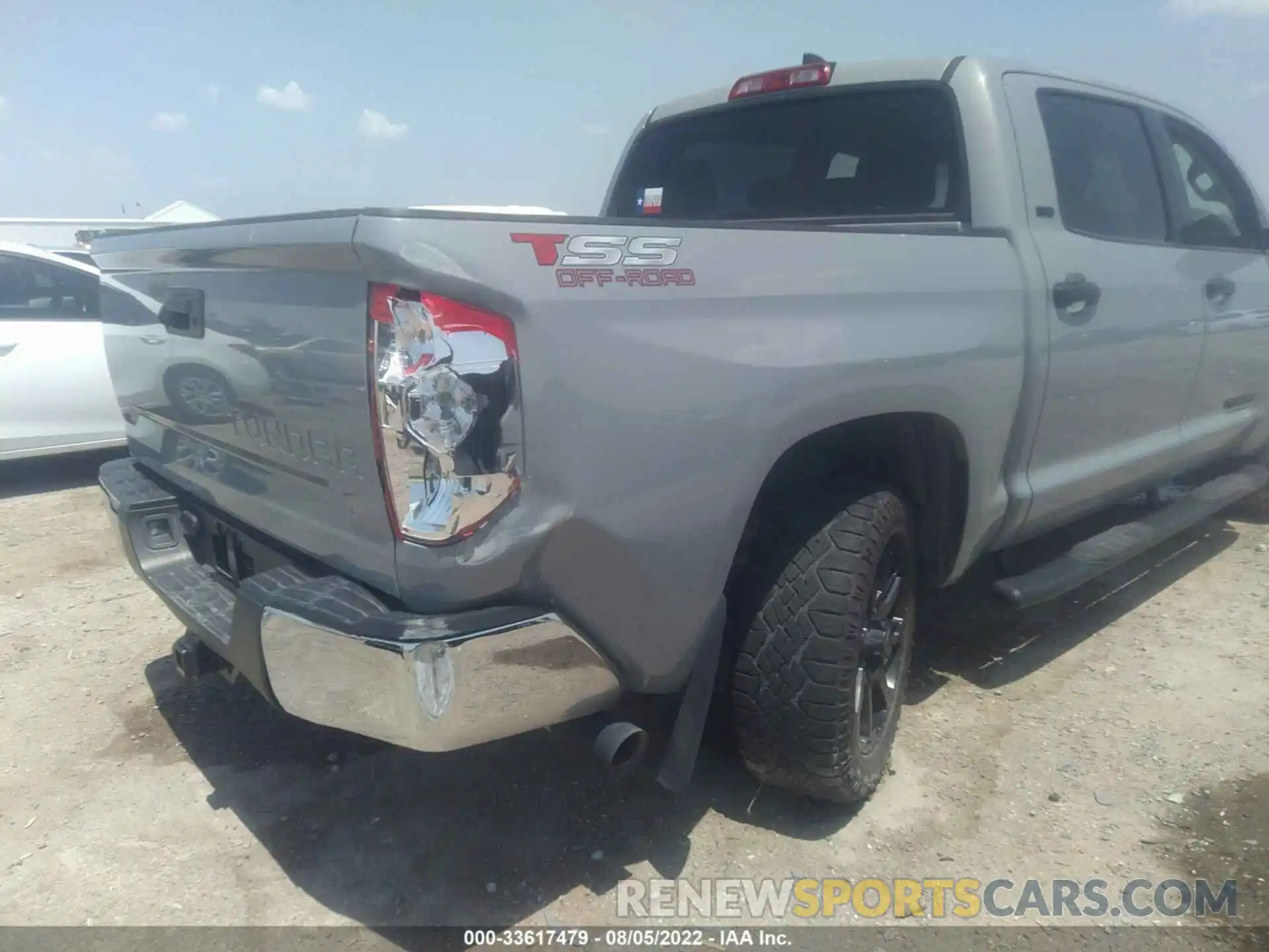 6 Photograph of a damaged car 5TFEY5F14LX262353 TOYOTA TUNDRA 2WD 2020