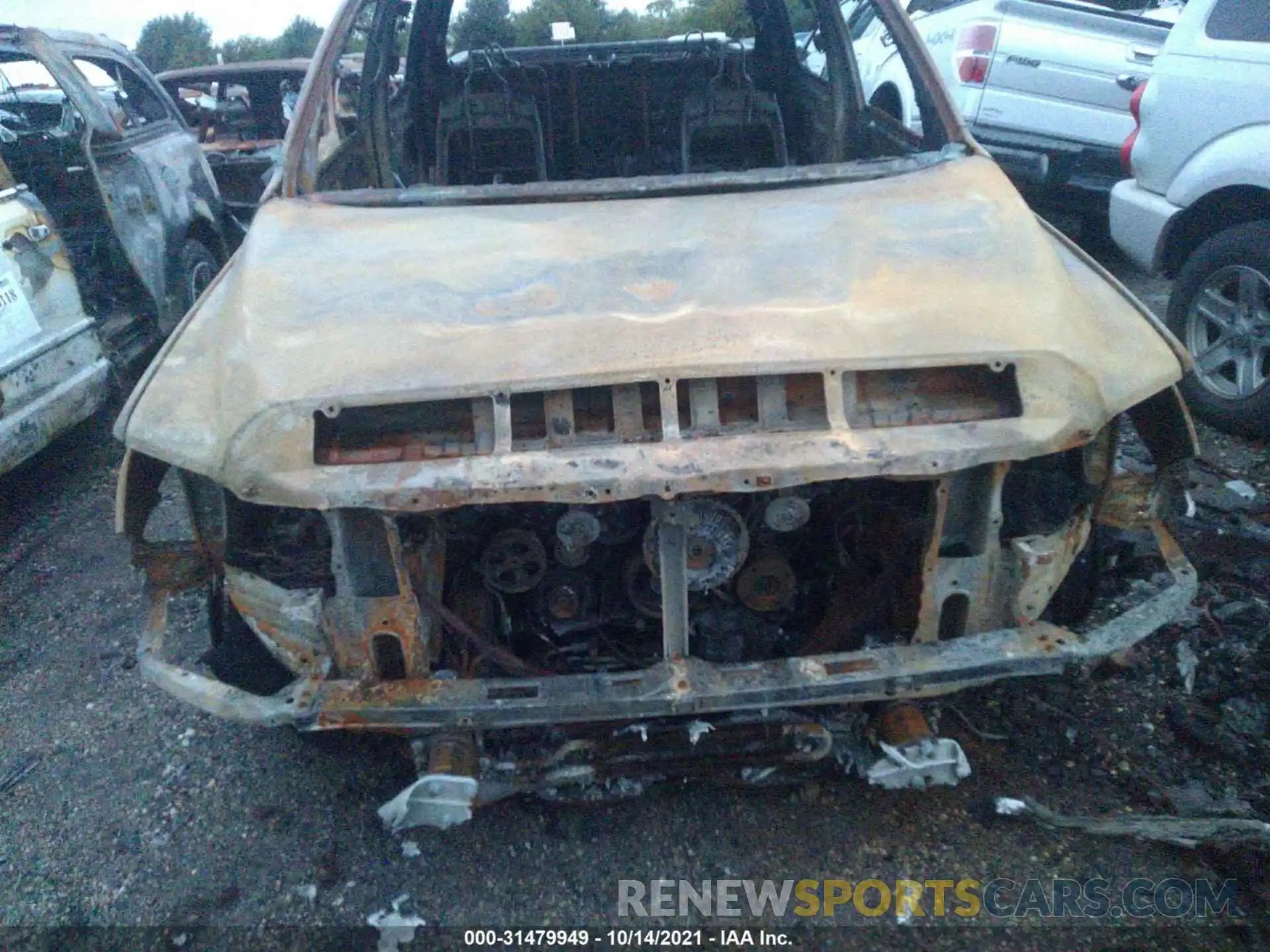 6 Photograph of a damaged car 5TFEY5F15LX256982 TOYOTA TUNDRA 2WD 2020