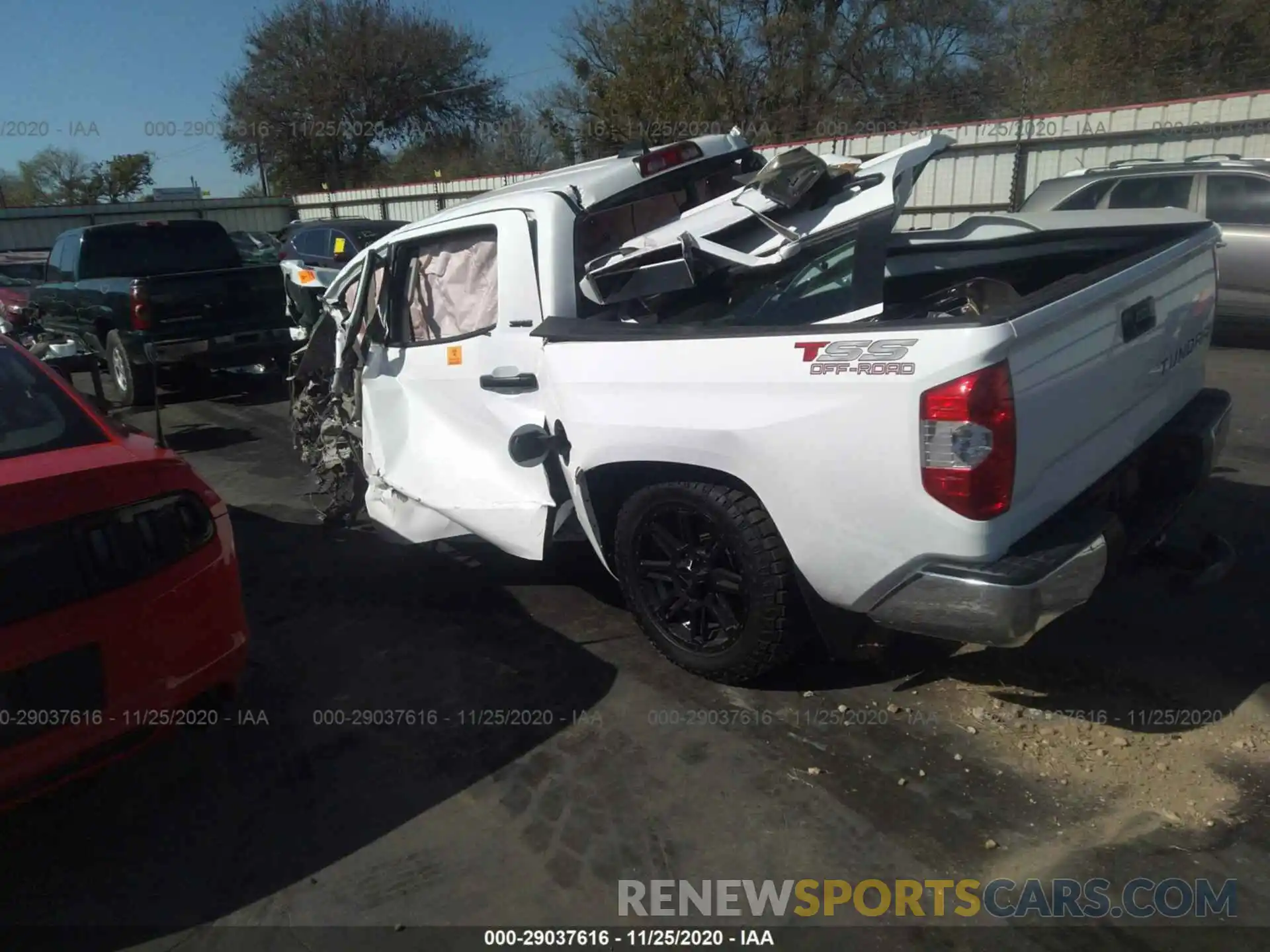 3 Photograph of a damaged car 5TFEY5F16LX255808 TOYOTA TUNDRA 2WD 2020