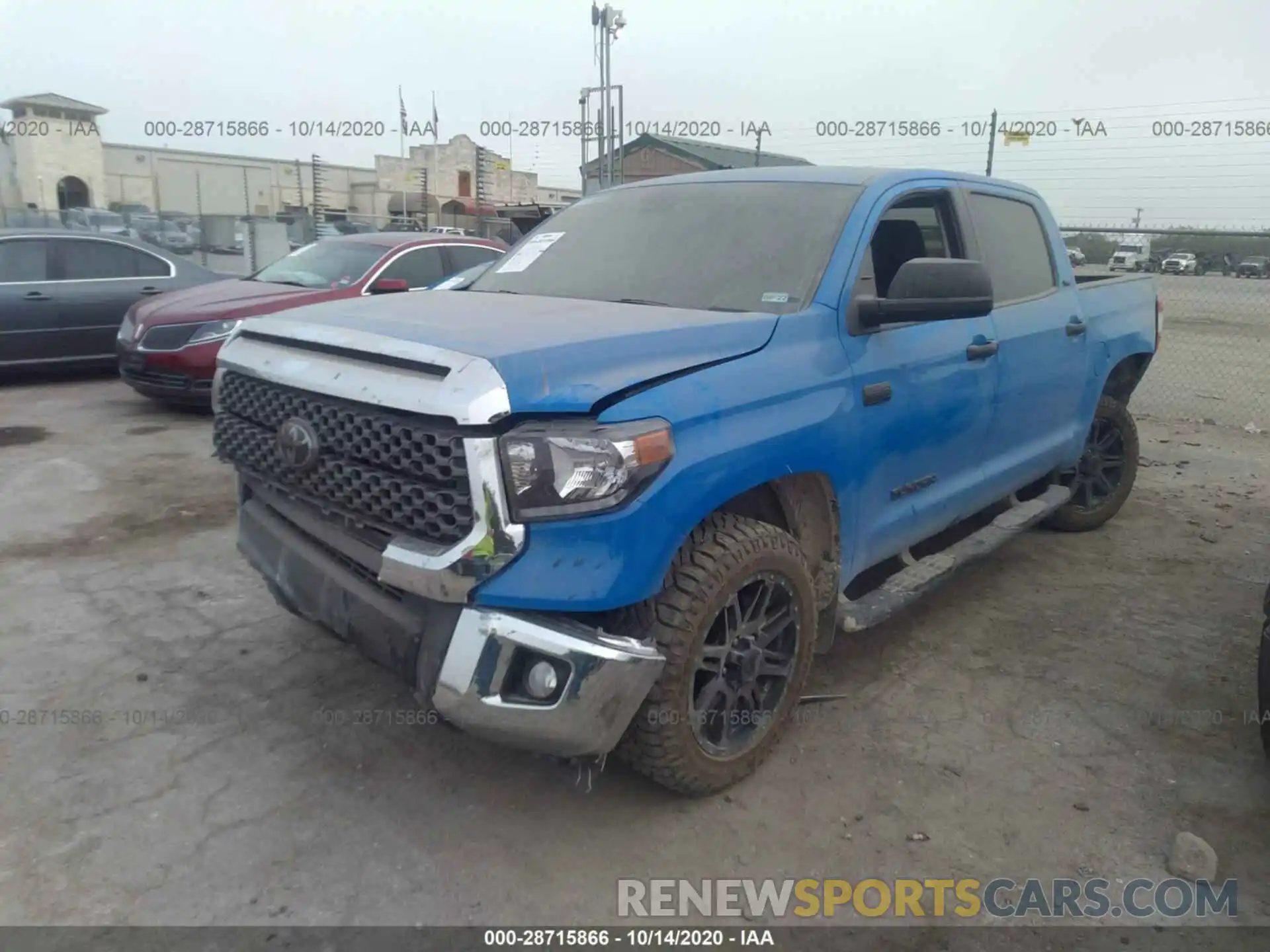 2 Фотография поврежденного автомобиля 5TFEY5F16LX258689 TOYOTA TUNDRA 2WD 2020