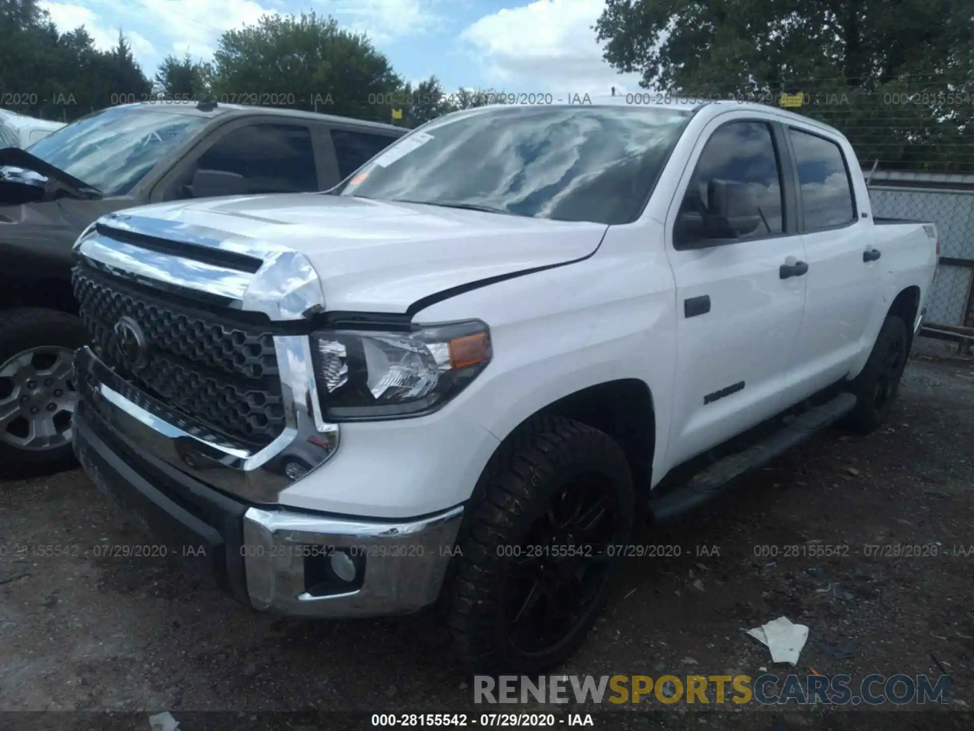 2 Photograph of a damaged car 5TFEY5F18LX261755 TOYOTA TUNDRA 2WD 2020