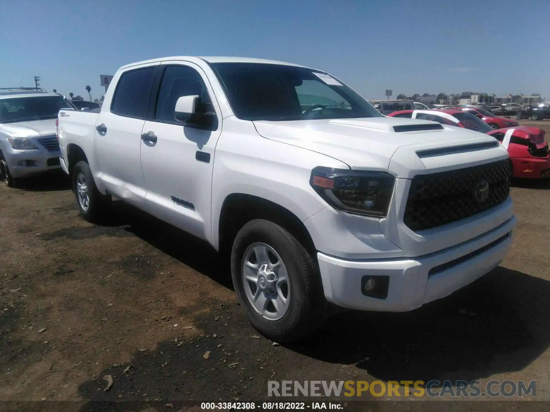 1 Photograph of a damaged car 5TFEY5F19LX260744 TOYOTA TUNDRA 2WD 2020