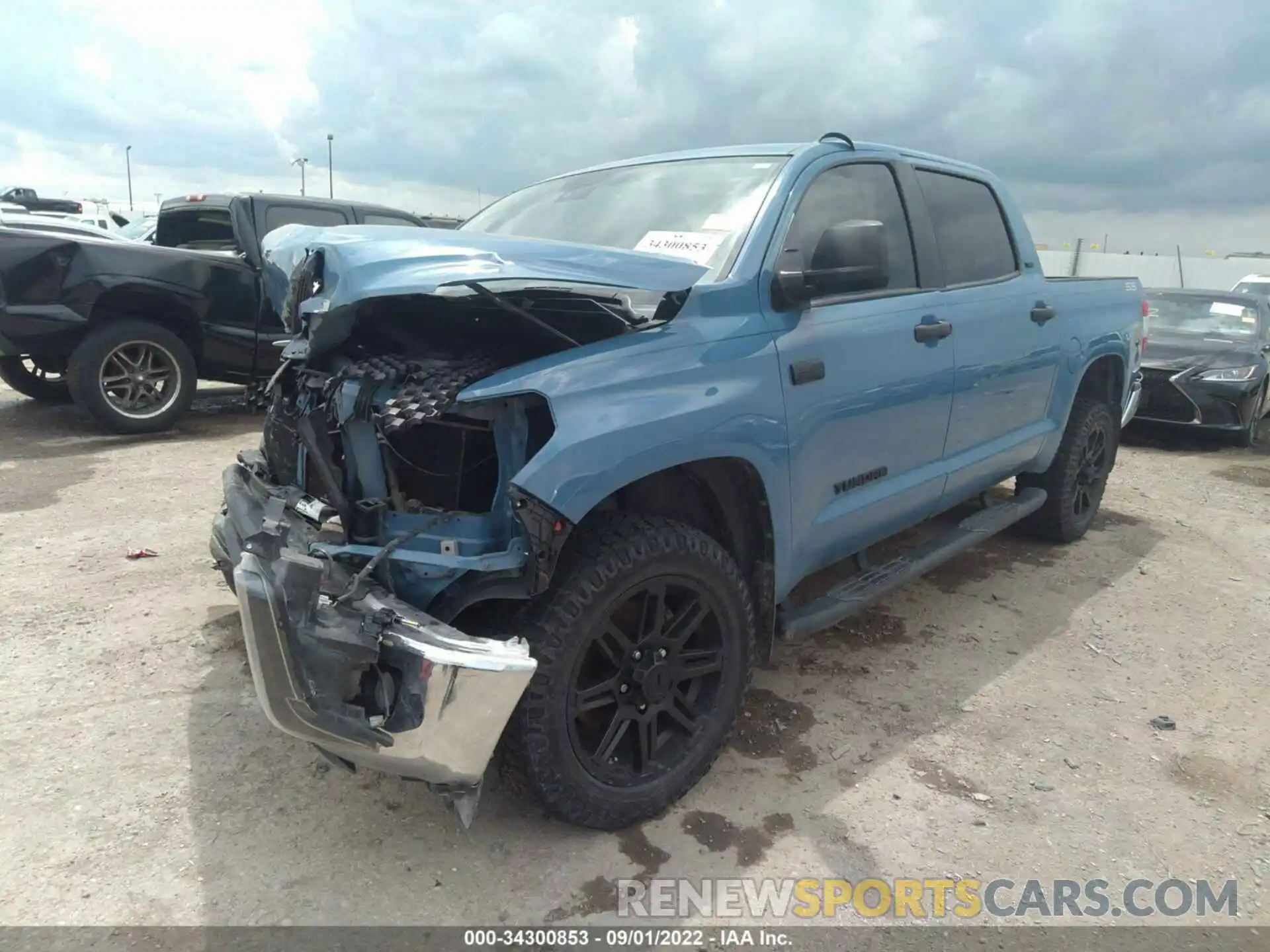 2 Photograph of a damaged car 5TFEY5F19LX260789 TOYOTA TUNDRA 2WD 2020