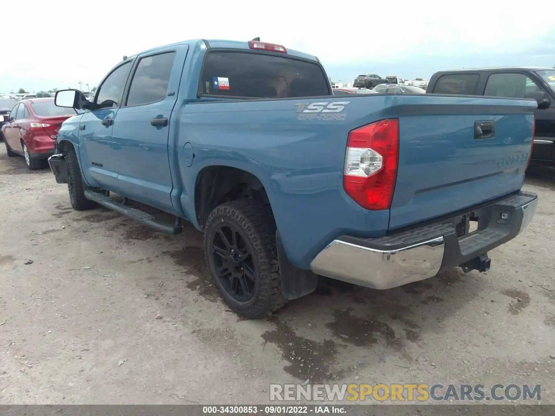 3 Photograph of a damaged car 5TFEY5F19LX260789 TOYOTA TUNDRA 2WD 2020