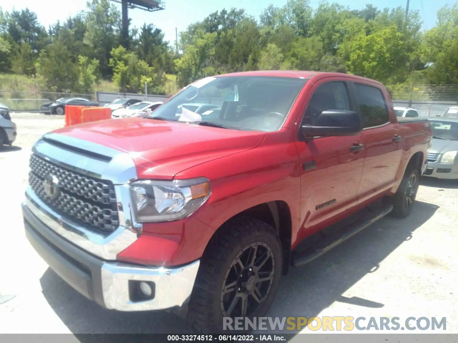 2 Photograph of a damaged car 5TFEY5F19LX262431 TOYOTA TUNDRA 2WD 2020