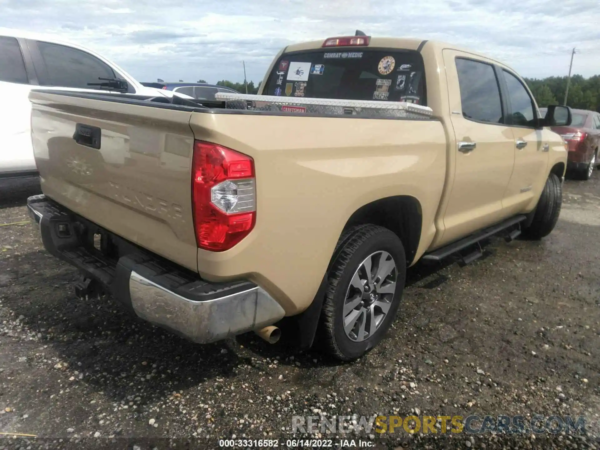 4 Фотография поврежденного автомобиля 5TFFY5F11LX266848 TOYOTA TUNDRA 2WD 2020