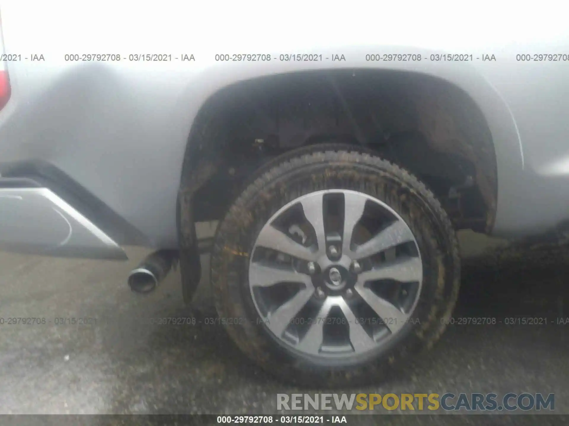 15 Photograph of a damaged car 5TFFY5F14LX268030 TOYOTA TUNDRA 2WD 2020