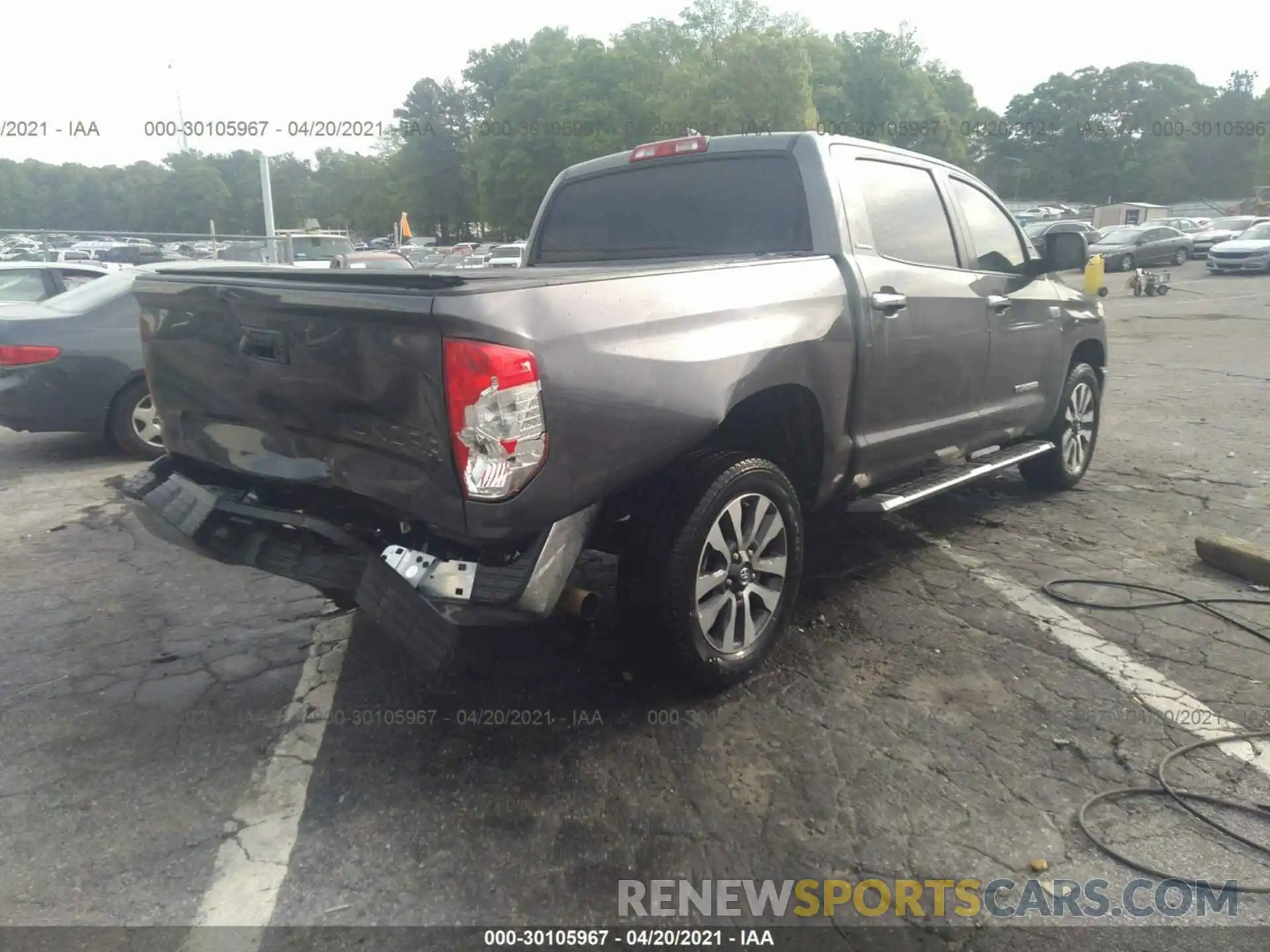 4 Photograph of a damaged car 5TFFY5F15LX271132 TOYOTA TUNDRA 2WD 2020