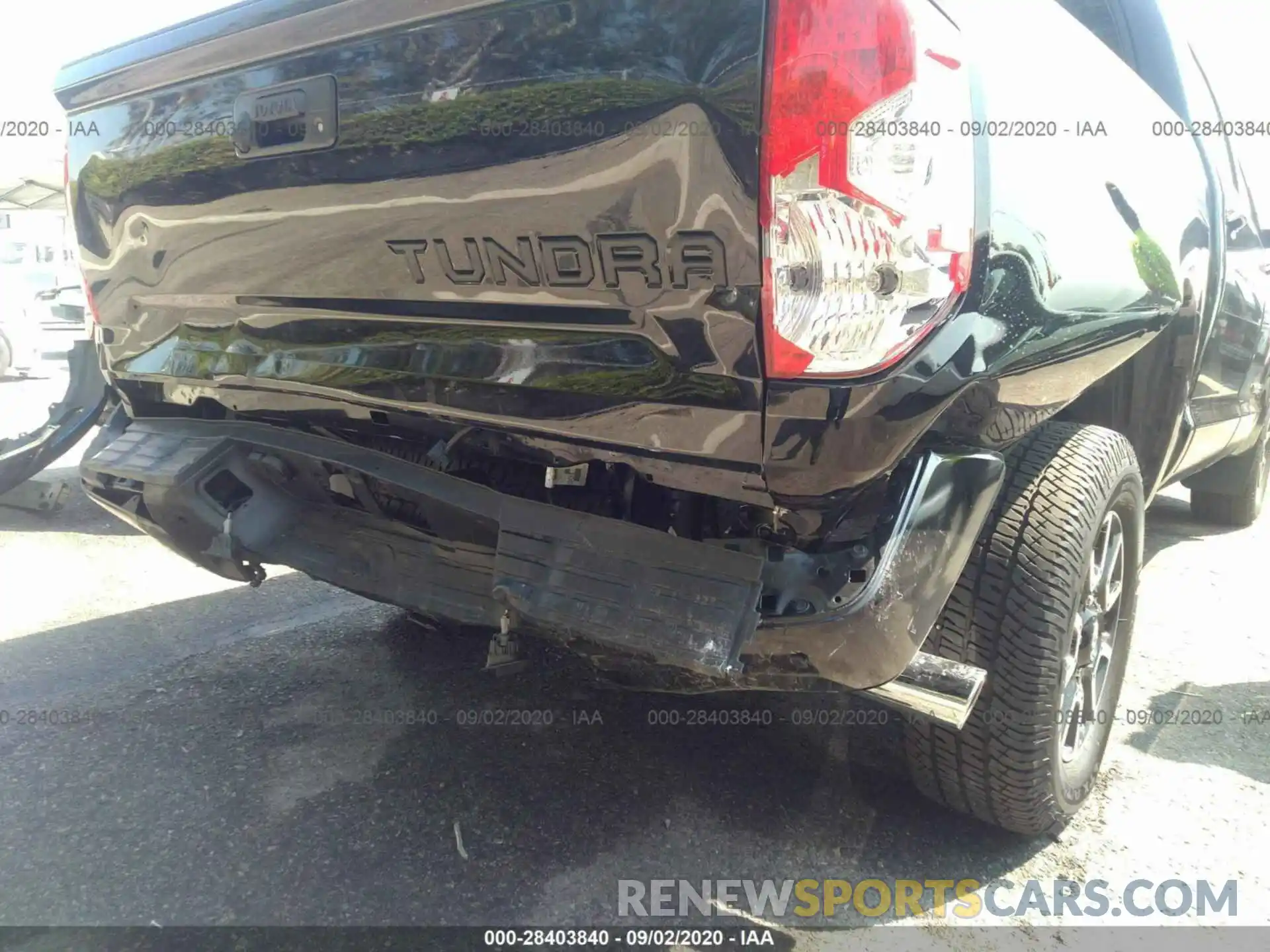 6 Photograph of a damaged car 5TFFY5F17LX266949 TOYOTA TUNDRA 2WD 2020