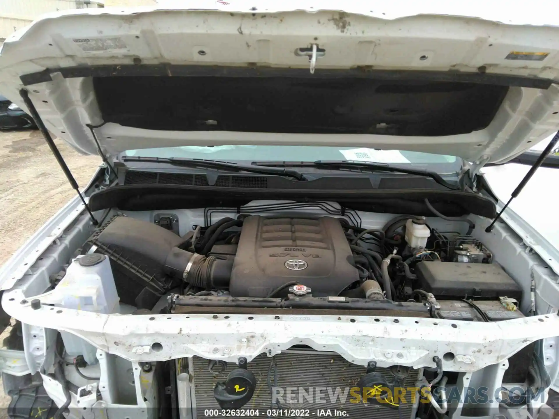 10 Photograph of a damaged car 5TFGY5F16LX269815 TOYOTA TUNDRA 2WD 2020