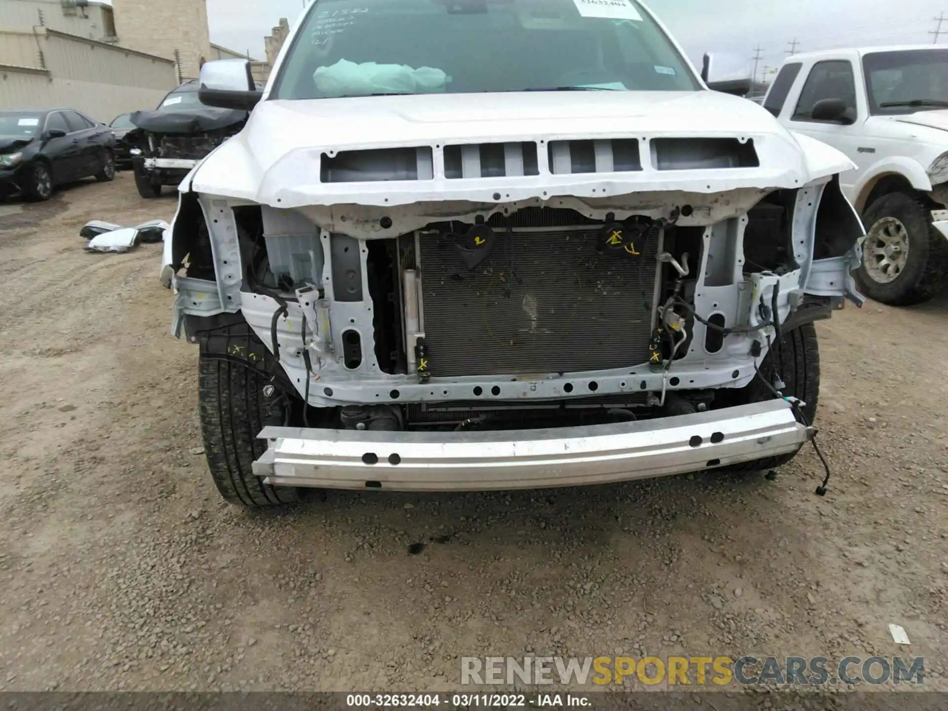 6 Photograph of a damaged car 5TFGY5F16LX269815 TOYOTA TUNDRA 2WD 2020