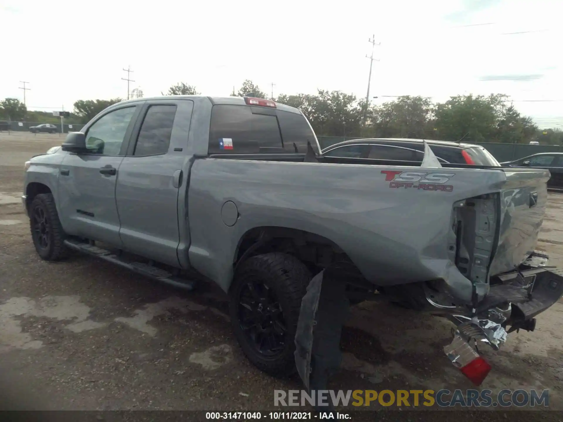 3 Photograph of a damaged car 5TFRY5F10LX270712 TOYOTA TUNDRA 2WD 2020