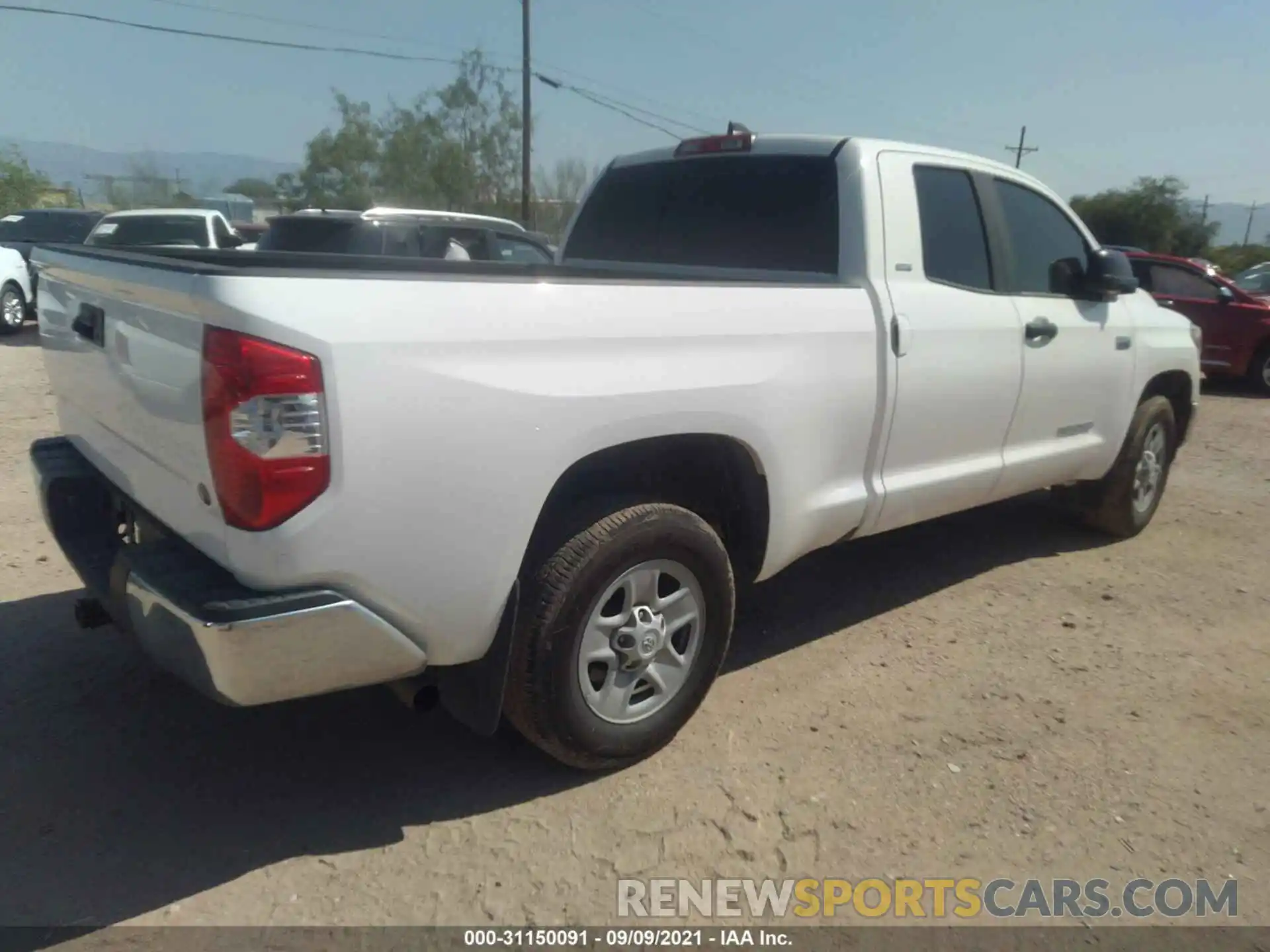 4 Photograph of a damaged car 5TFRY5F10LX270760 TOYOTA TUNDRA 2WD 2020