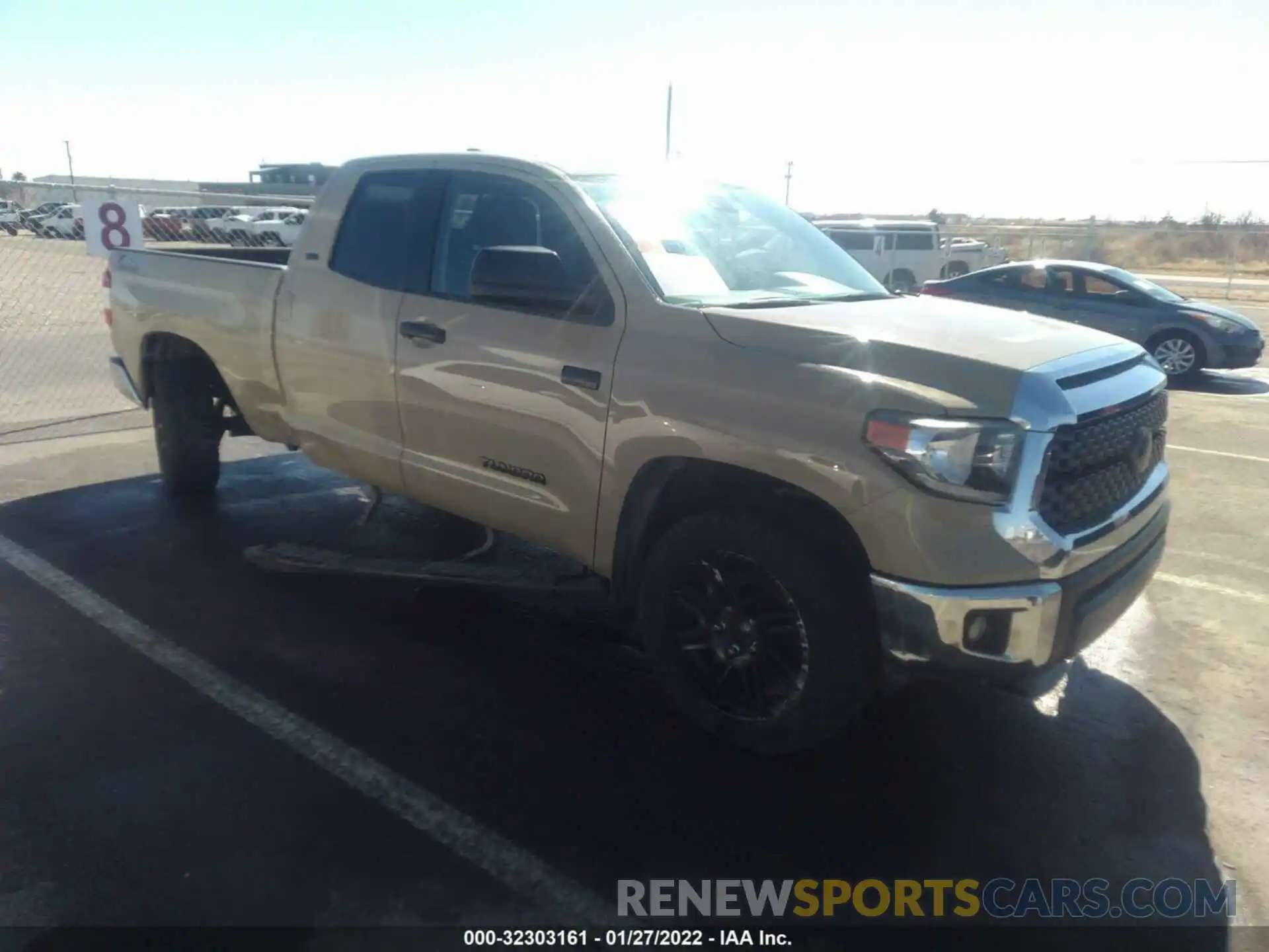 1 Photograph of a damaged car 5TFRY5F13LX255900 TOYOTA TUNDRA 2WD 2020