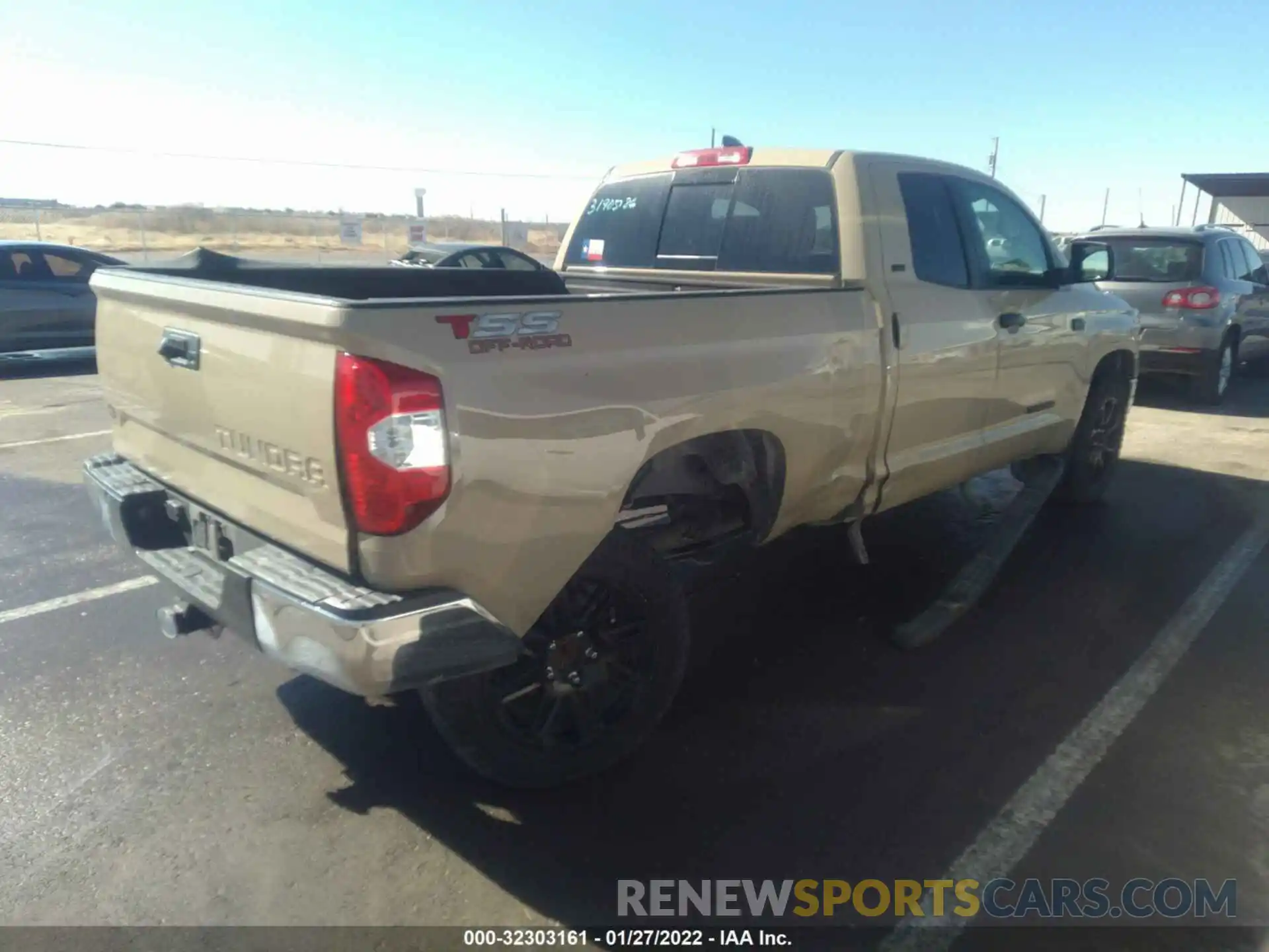 4 Photograph of a damaged car 5TFRY5F13LX255900 TOYOTA TUNDRA 2WD 2020