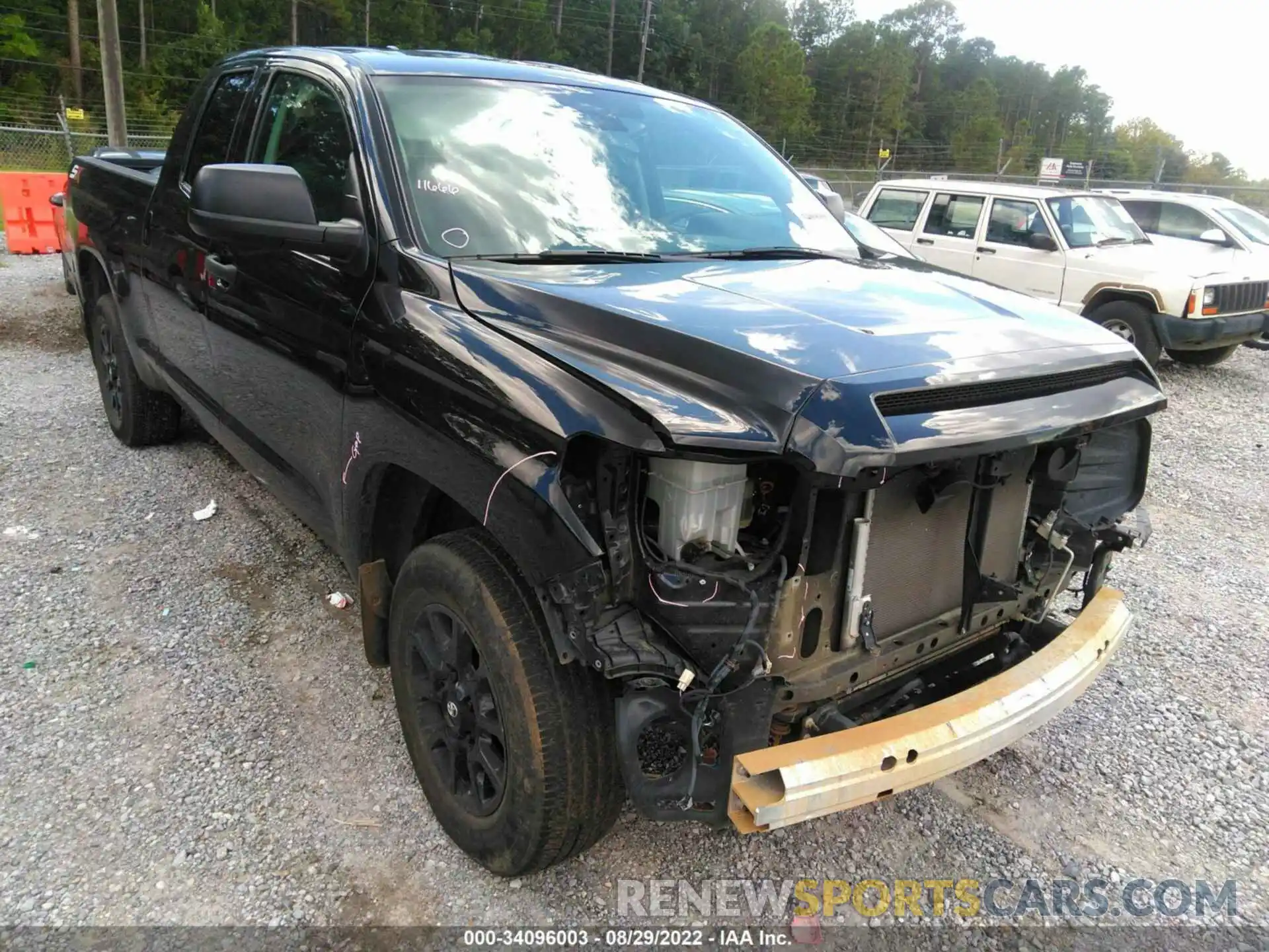 1 Photograph of a damaged car 5TFRY5F17LX266334 TOYOTA TUNDRA 2WD 2020