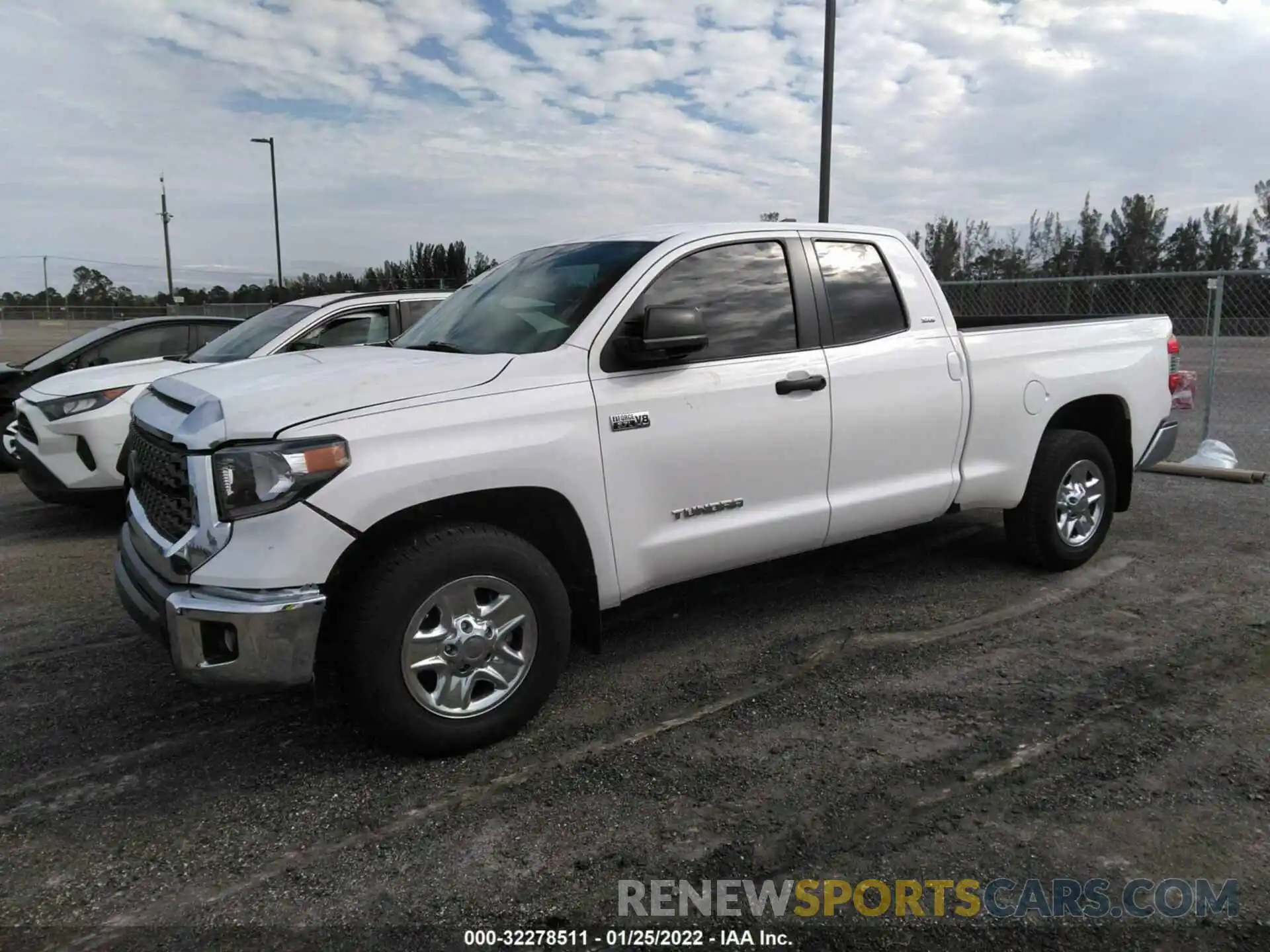 2 Photograph of a damaged car 5TFRY5F17LX271503 TOYOTA TUNDRA 2WD 2020