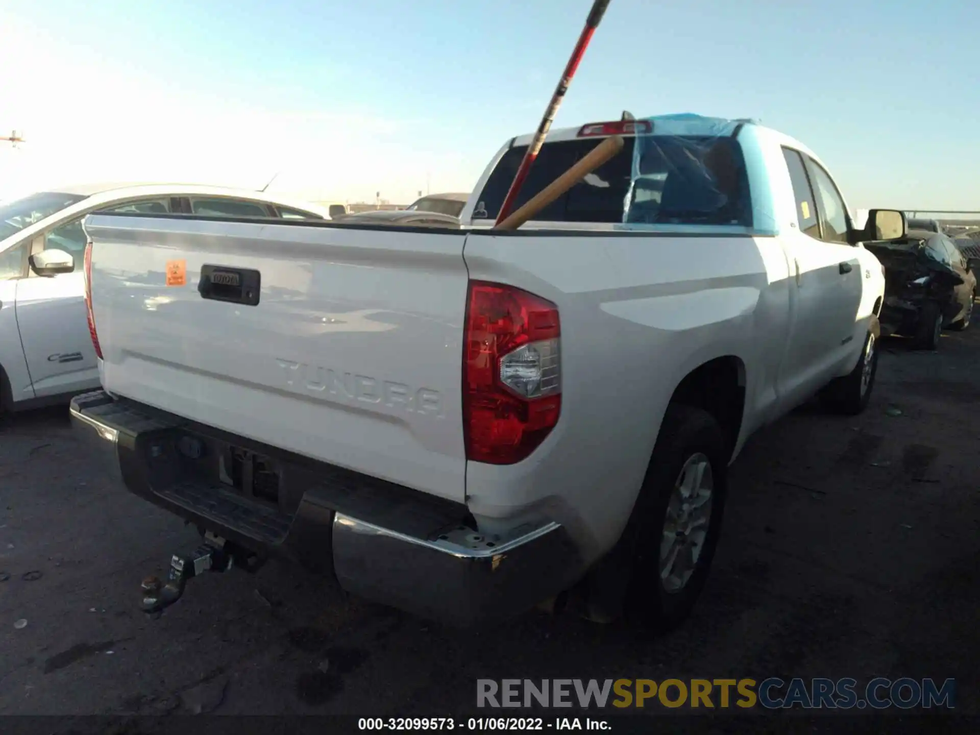 4 Photograph of a damaged car 5TFRY5F18LX258971 TOYOTA TUNDRA 2WD 2020