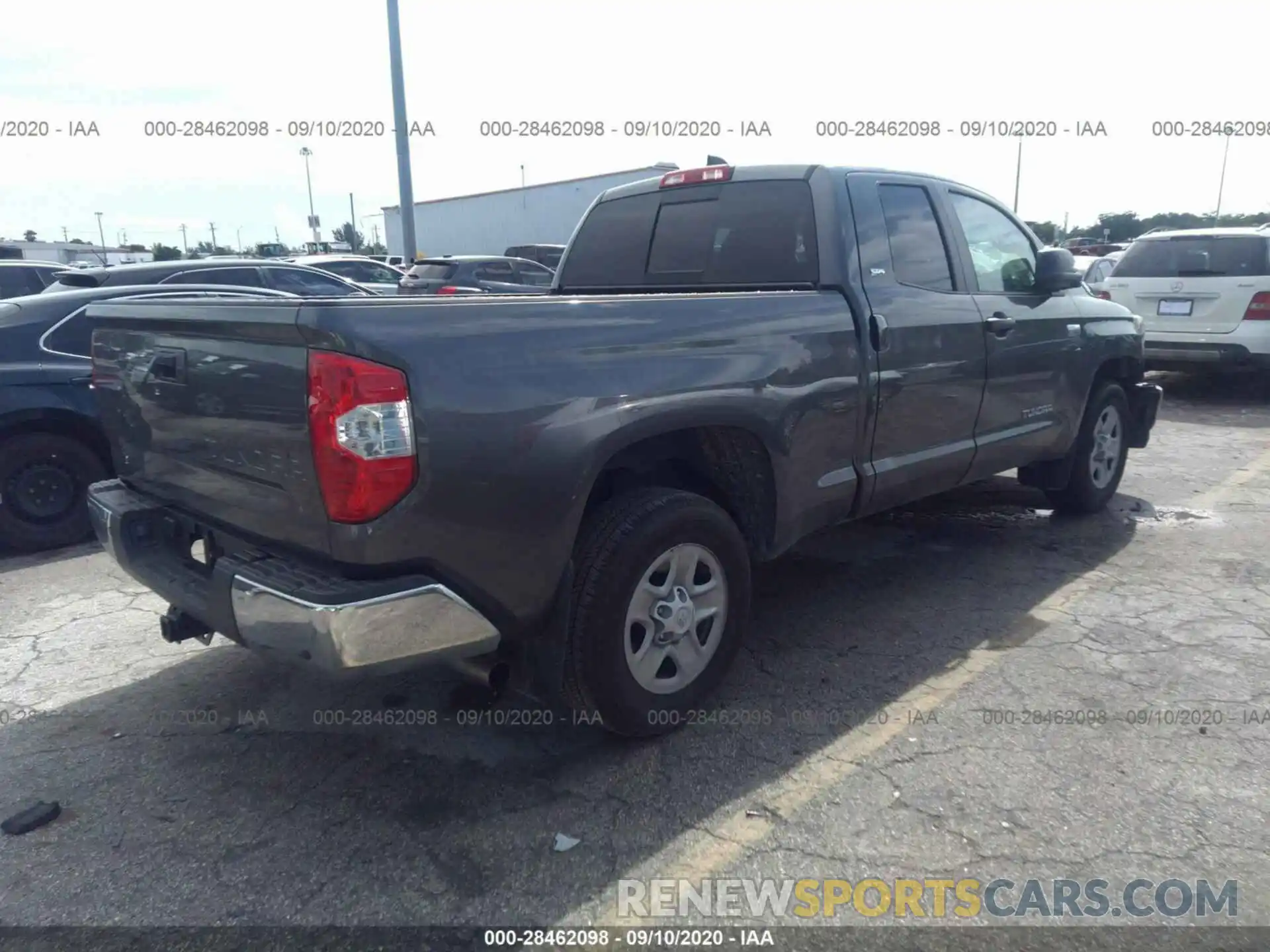 4 Photograph of a damaged car 5TFRY5F18LX265483 TOYOTA TUNDRA 2WD 2020