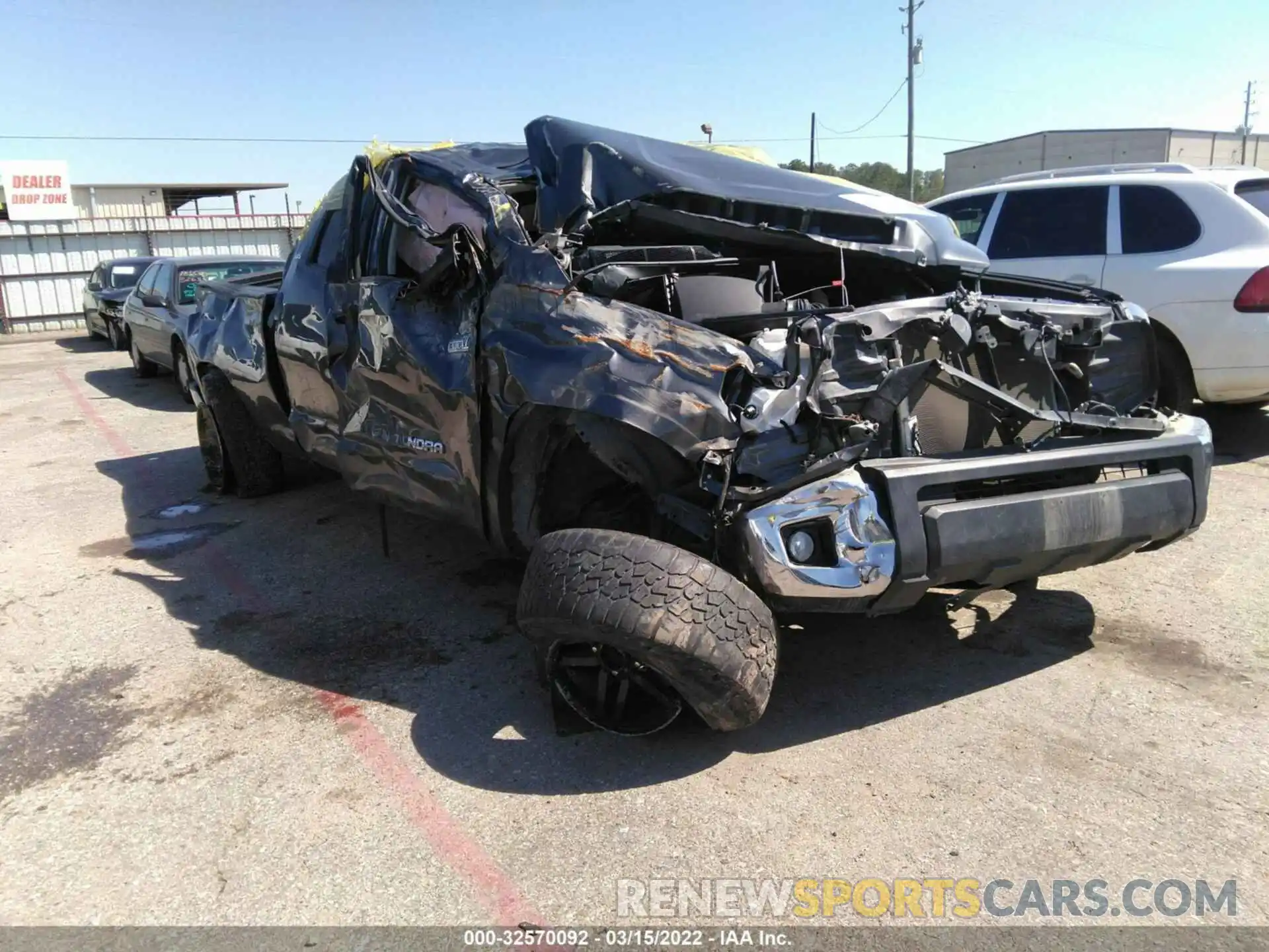 1 Photograph of a damaged car 5TFRY5F18LX268061 TOYOTA TUNDRA 2WD 2020