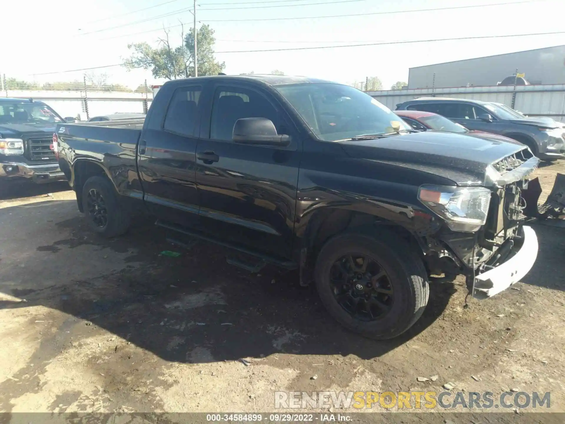 1 Photograph of a damaged car 5TFRY5F19LX267615 TOYOTA TUNDRA 2WD 2020