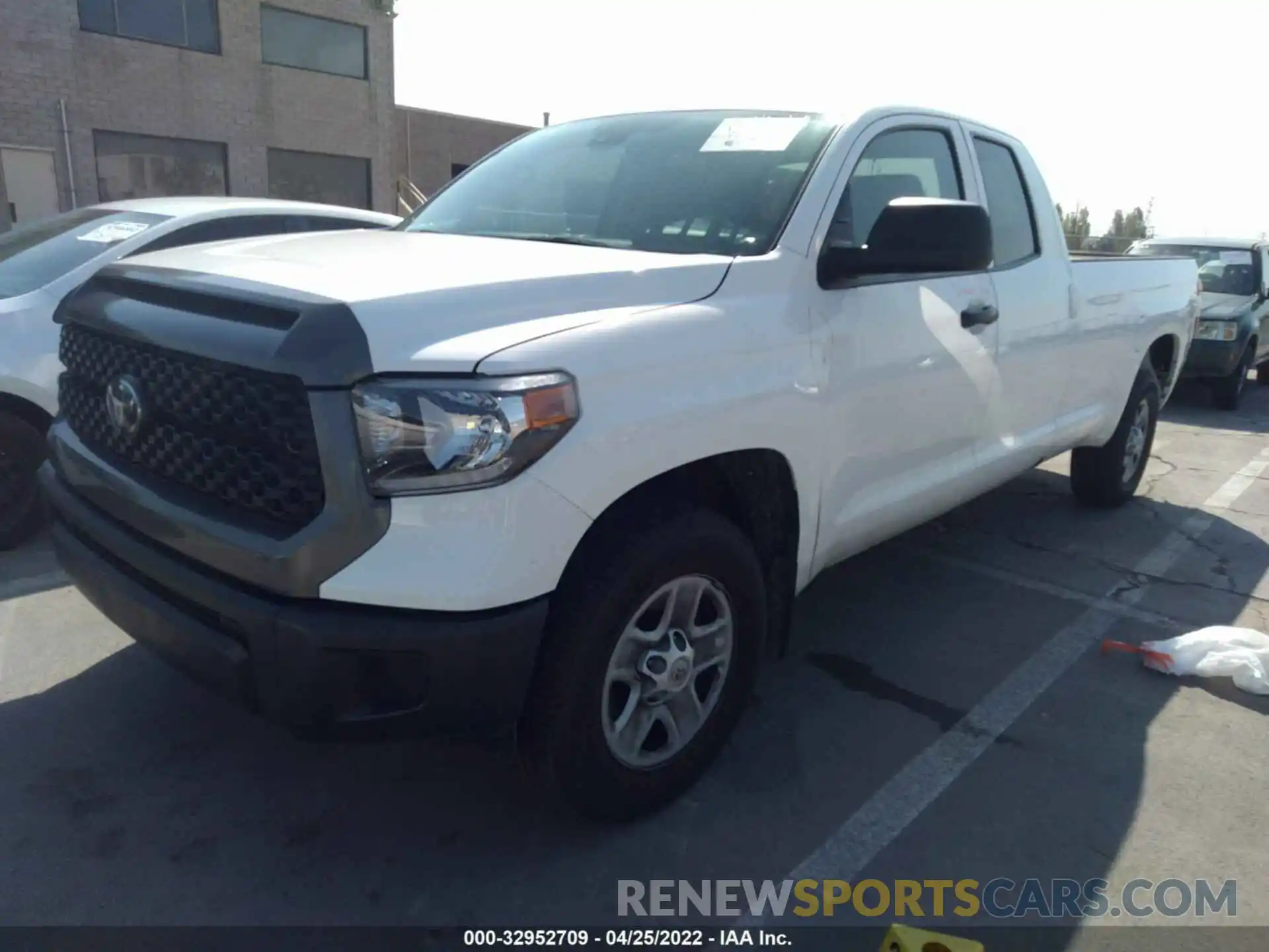 2 Photograph of a damaged car 5TFTY5F17LX010958 TOYOTA TUNDRA 2WD 2020