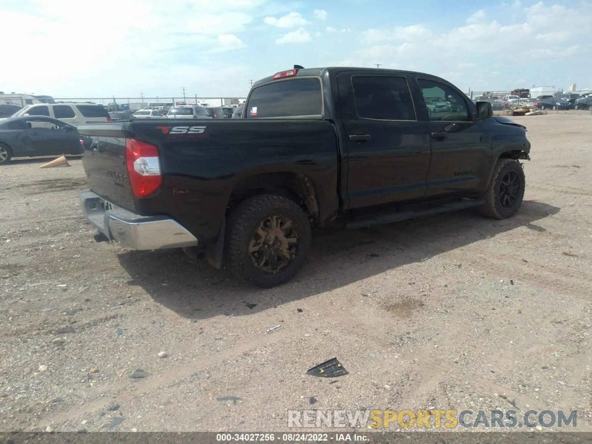 4 Photograph of a damaged car 5TFEY5F11MX287583 TOYOTA TUNDRA 2WD 2021