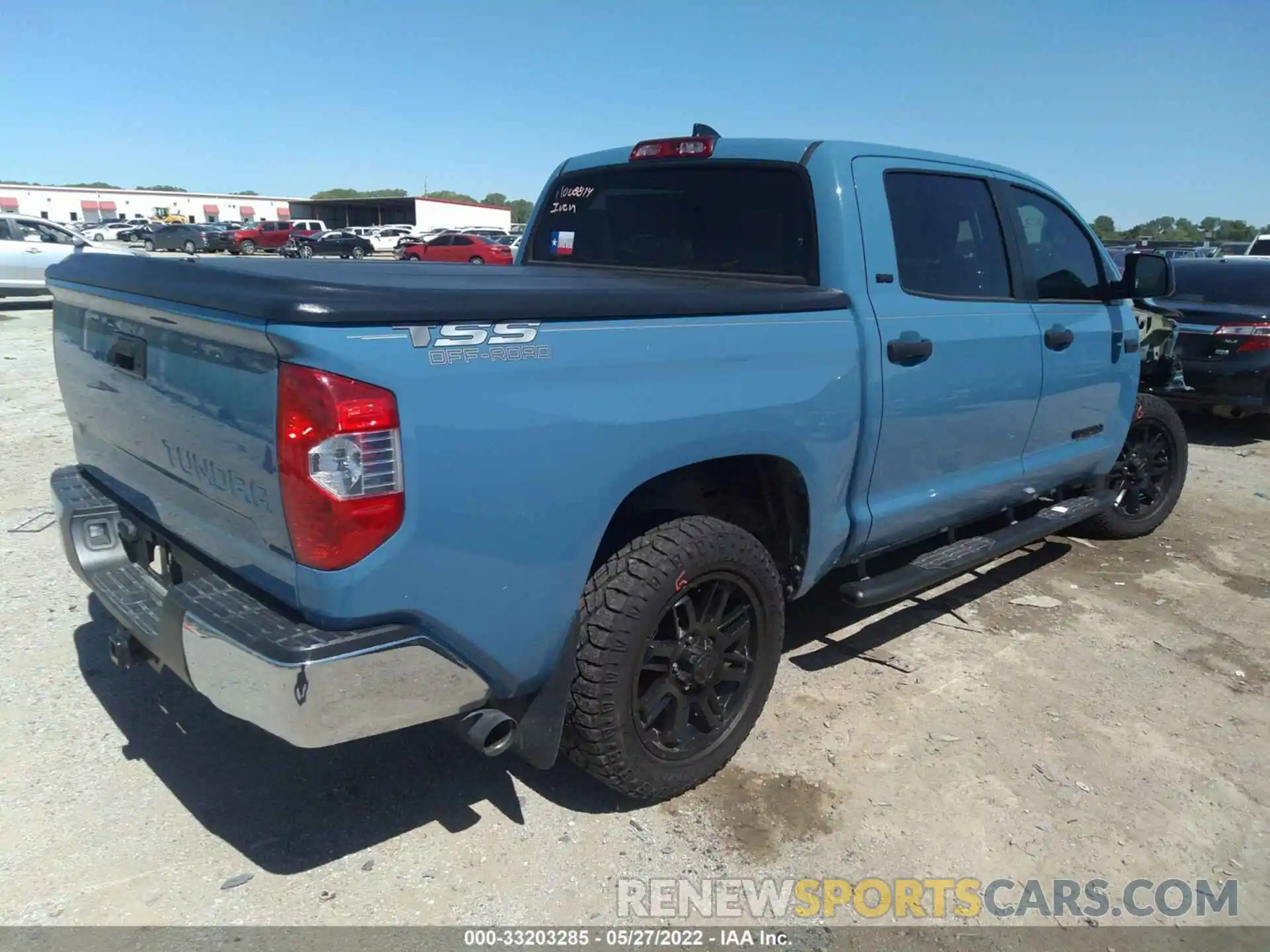 4 Photograph of a damaged car 5TFEY5F13MX283650 TOYOTA TUNDRA 2WD 2021