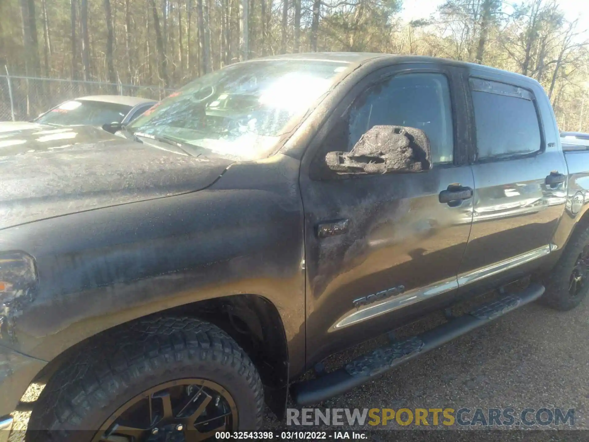 6 Photograph of a damaged car 5TFEY5F14MX278649 TOYOTA TUNDRA 2WD 2021