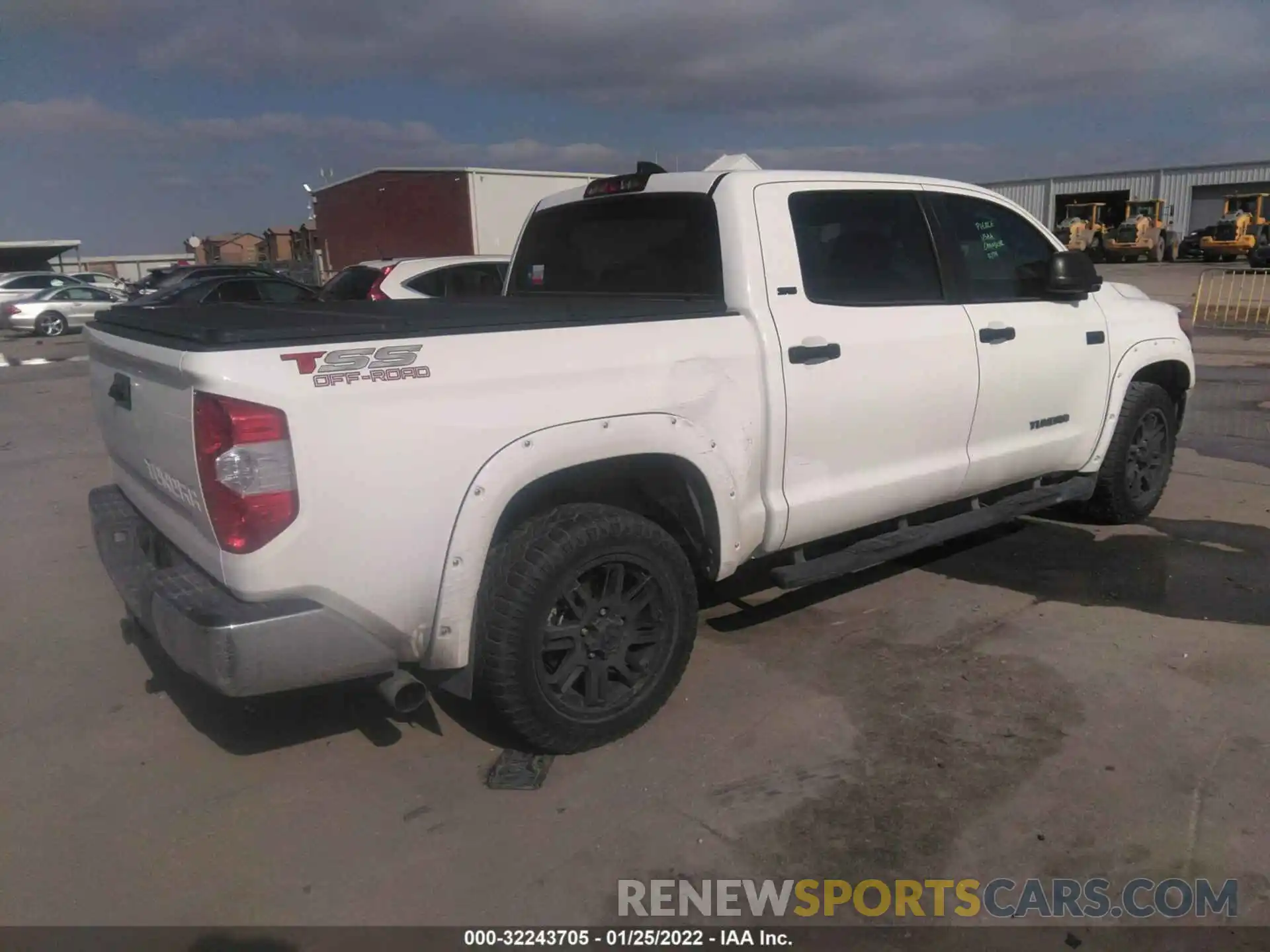 4 Фотография поврежденного автомобиля 5TFEY5F14MX287402 TOYOTA TUNDRA 2WD 2021