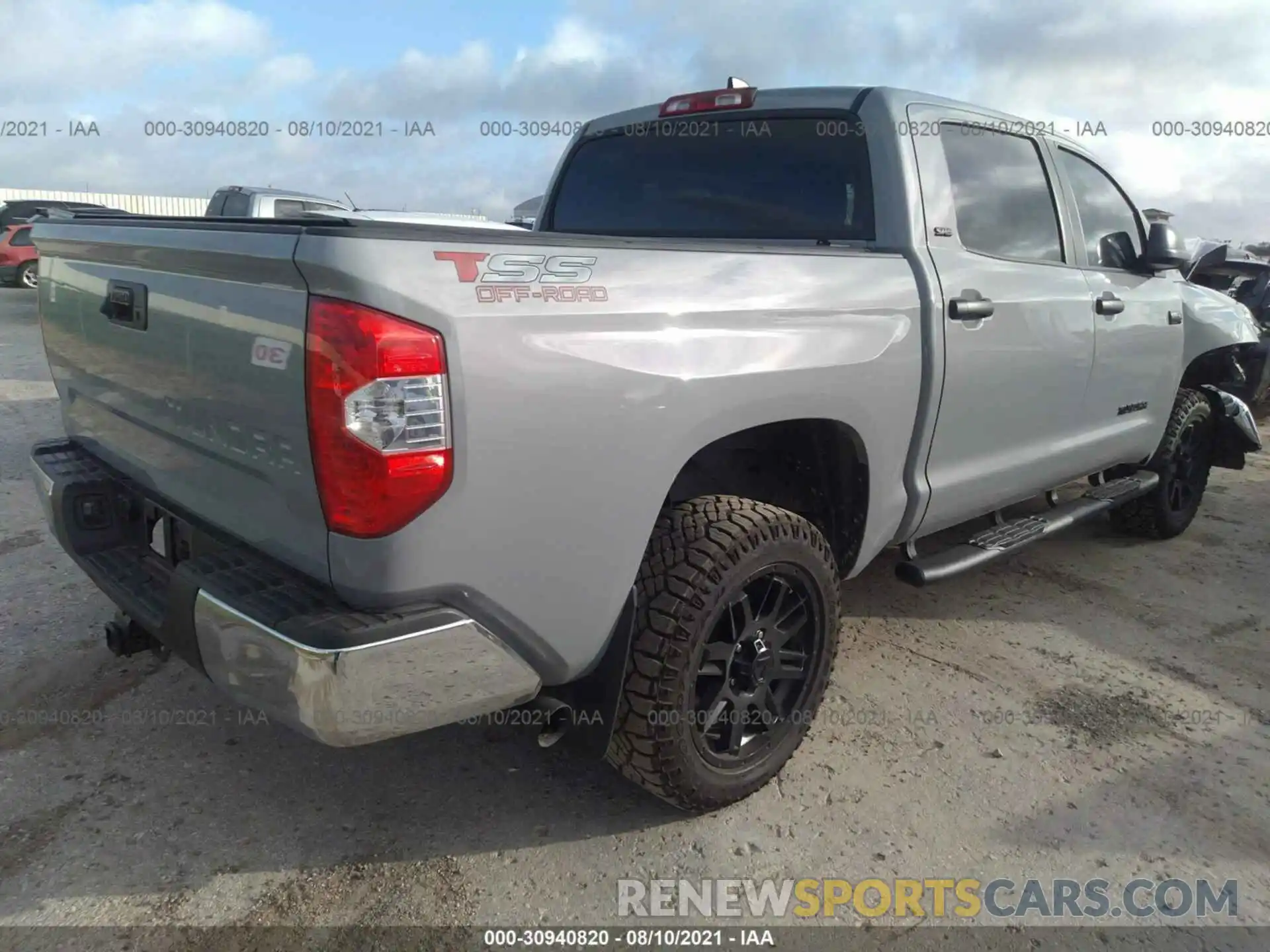 4 Photograph of a damaged car 5TFEY5F15MX273007 TOYOTA TUNDRA 2WD 2021