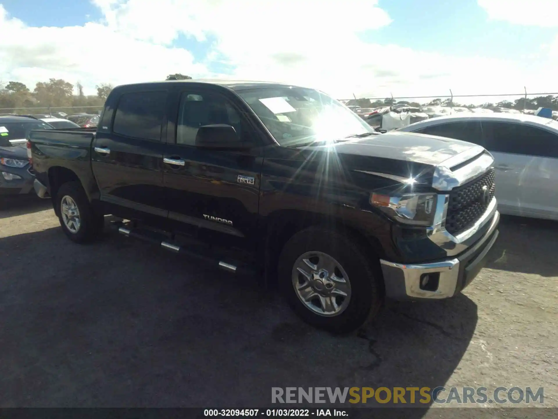 1 Photograph of a damaged car 5TFEY5F17MX277639 TOYOTA TUNDRA 2WD 2021