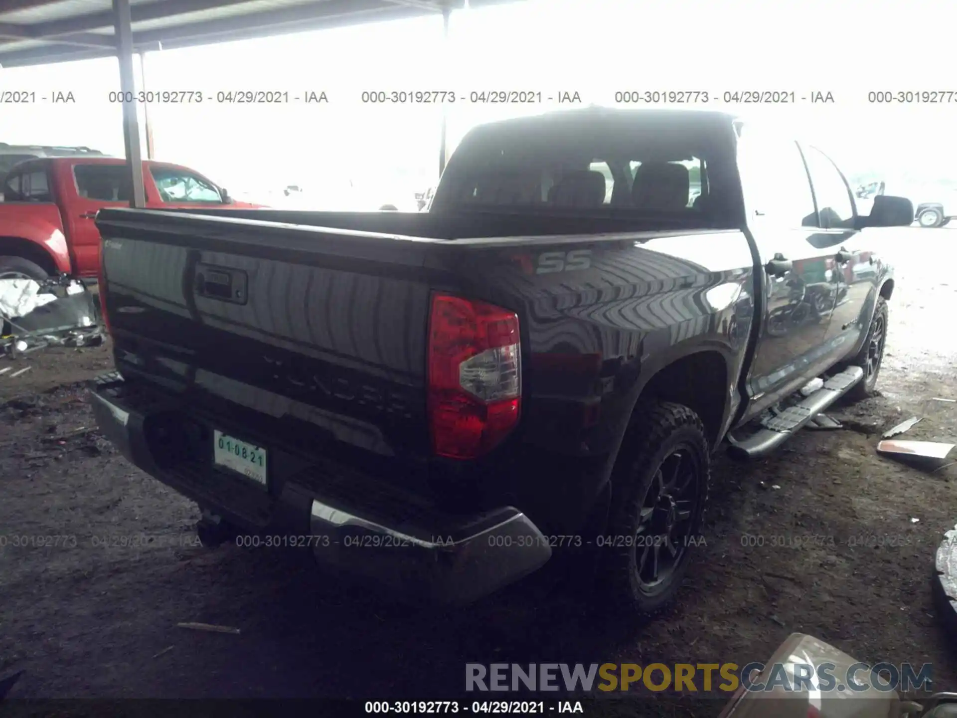 4 Фотография поврежденного автомобиля 5TFEY5F19MX275729 TOYOTA TUNDRA 2WD 2021