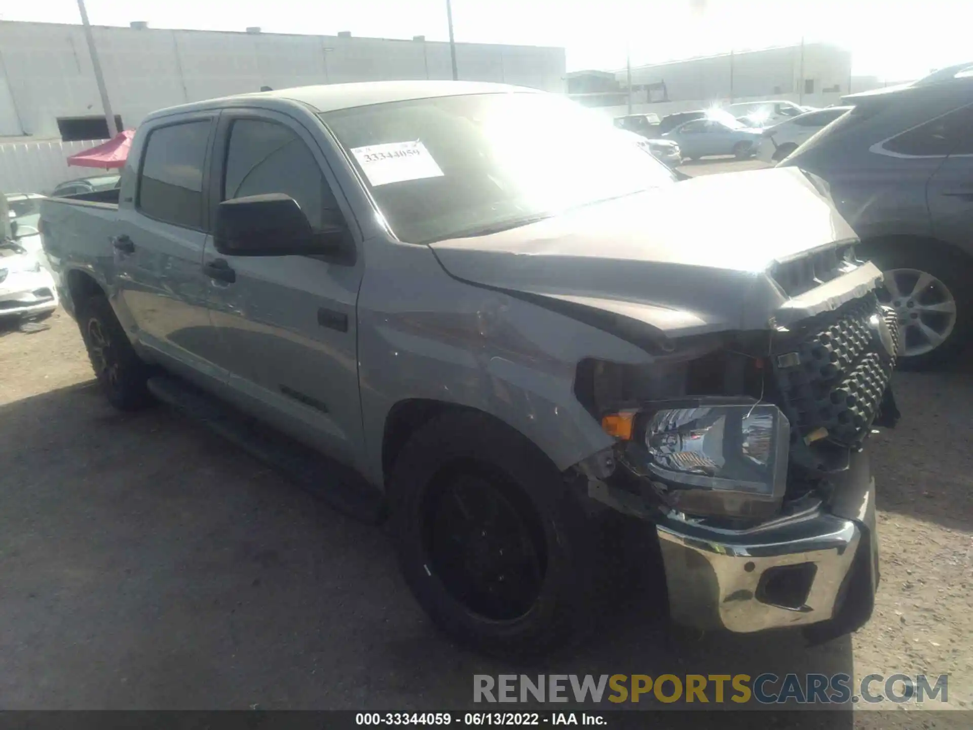 1 Photograph of a damaged car 5TFEY5F19MX299271 TOYOTA TUNDRA 2WD 2021