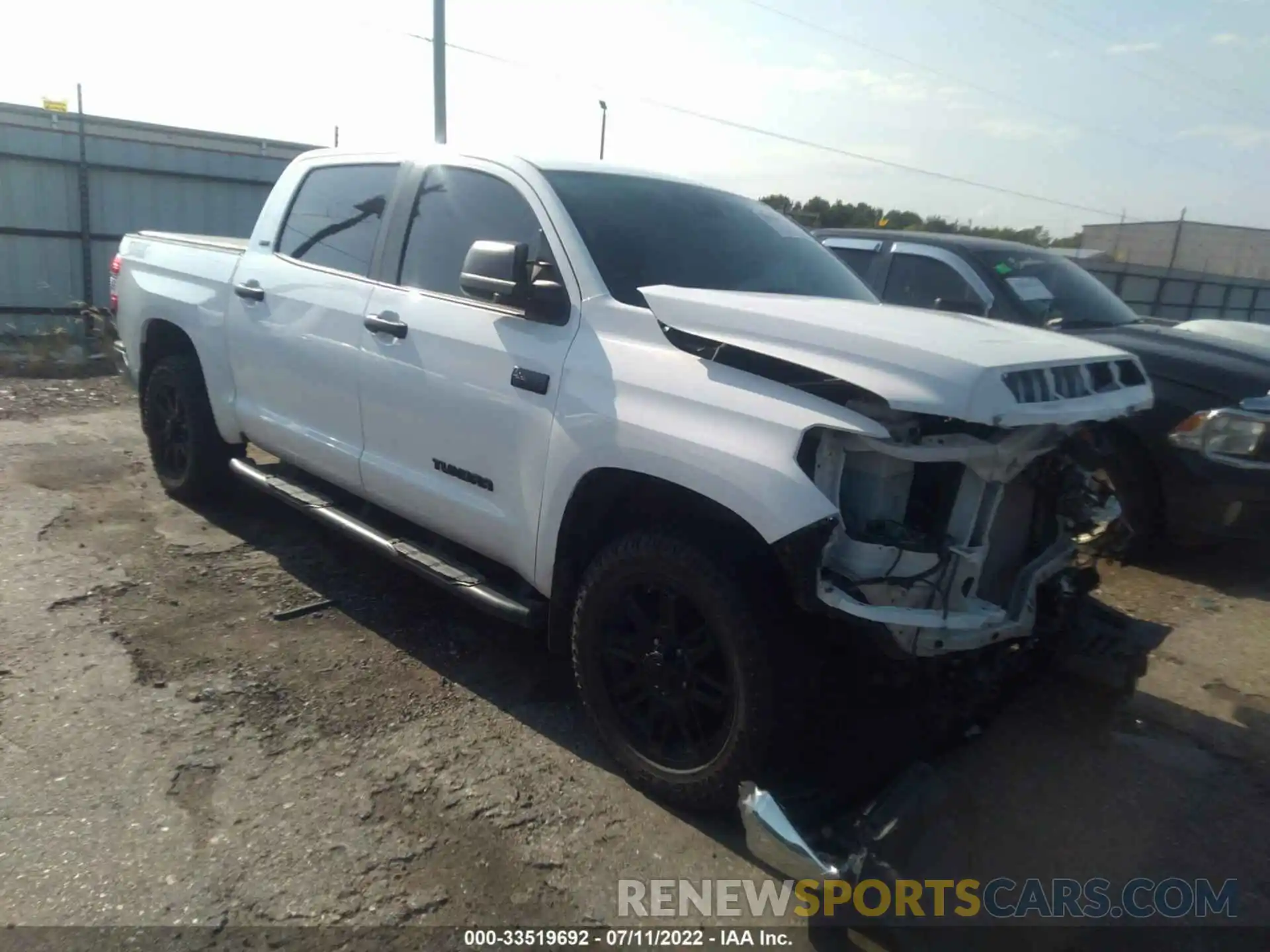 1 Photograph of a damaged car 5TFEY5F1XMX275402 TOYOTA TUNDRA 2WD 2021