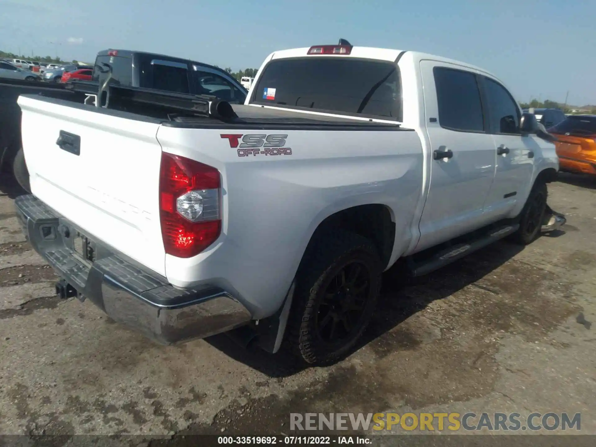 4 Photograph of a damaged car 5TFEY5F1XMX275402 TOYOTA TUNDRA 2WD 2021