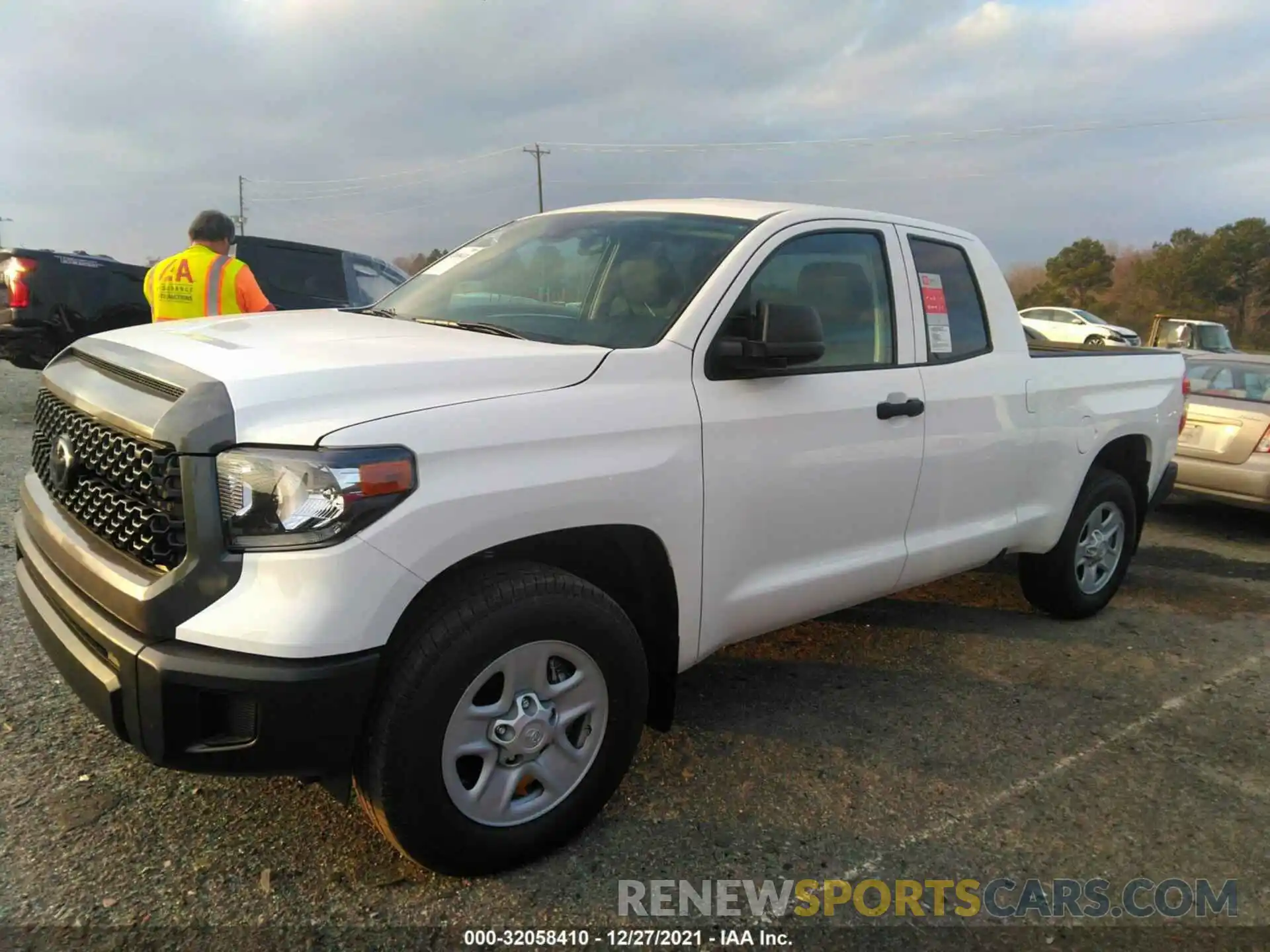 2 Photograph of a damaged car 5TFRY5F11MX298312 TOYOTA TUNDRA 2WD 2021