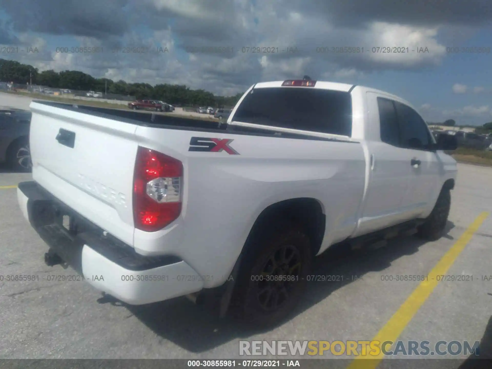 4 Photograph of a damaged car 5TFRY5F12MX280711 TOYOTA TUNDRA 2WD 2021