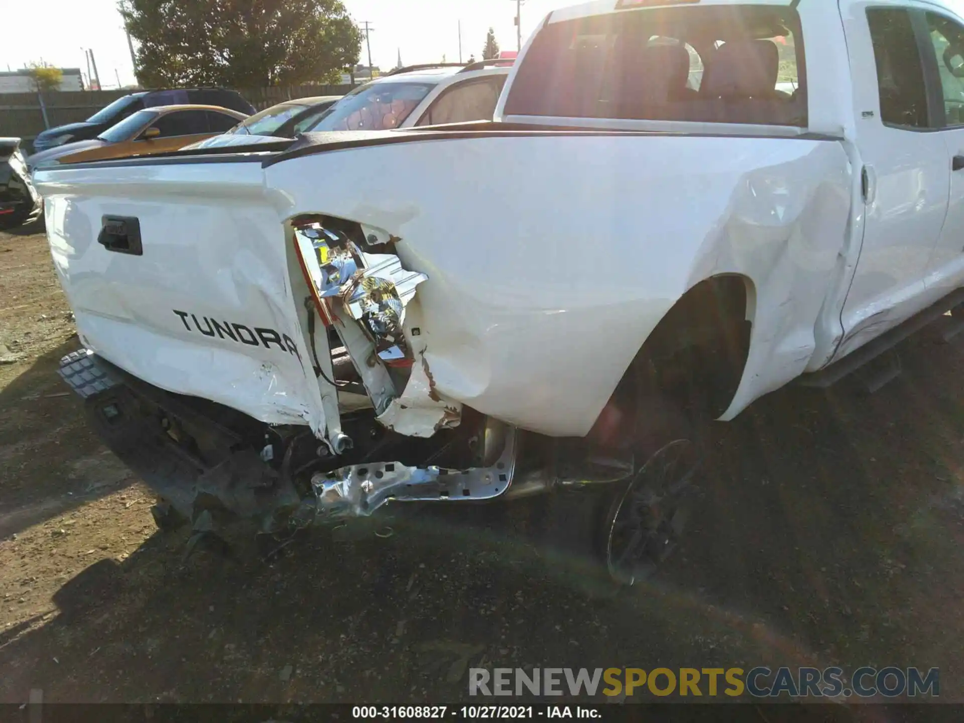 6 Photograph of a damaged car 5TFRY5F16MX293994 TOYOTA TUNDRA 2WD 2021