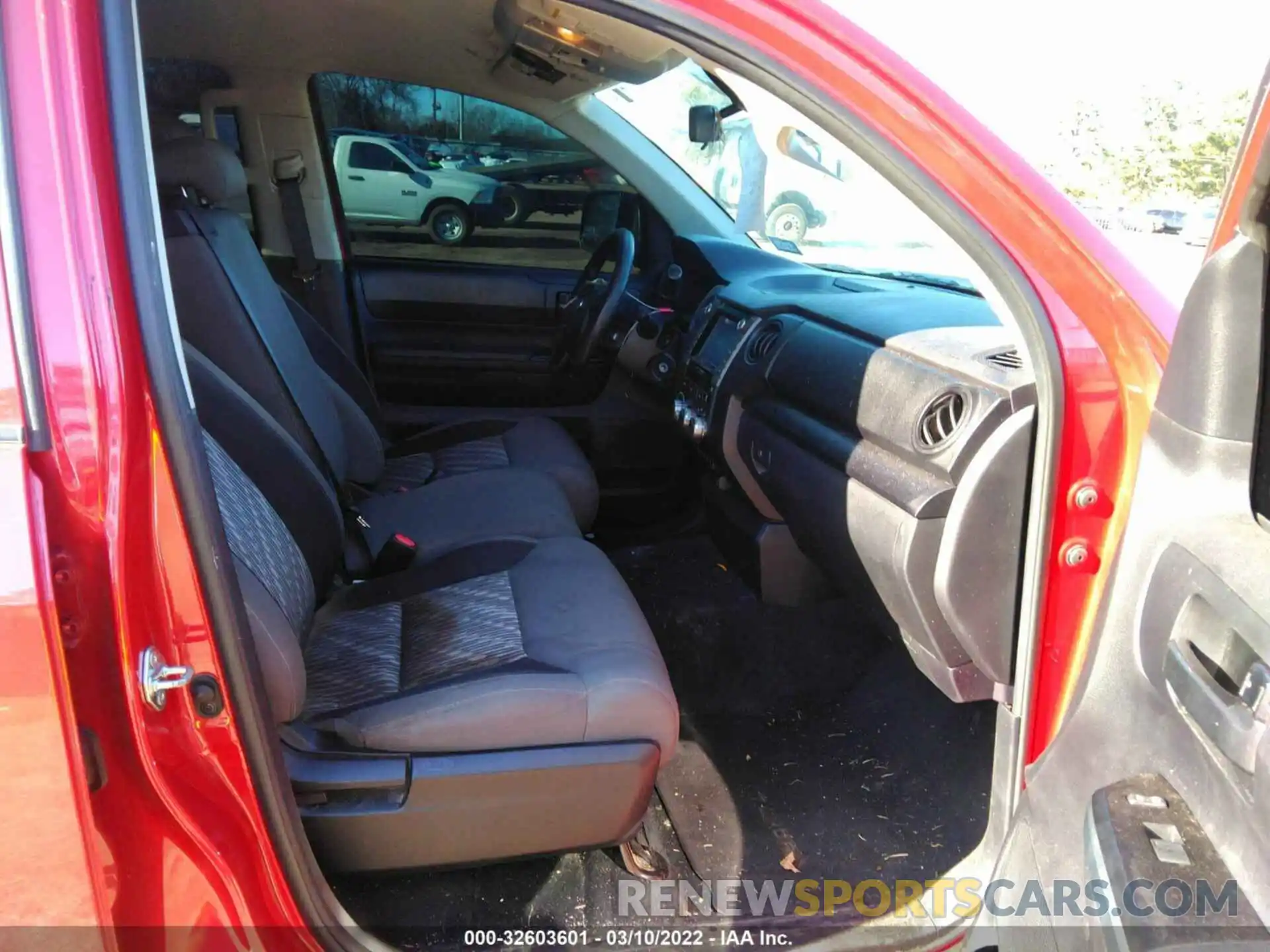 5 Photograph of a damaged car 5TFRY5F18MX274248 TOYOTA TUNDRA 2WD 2021