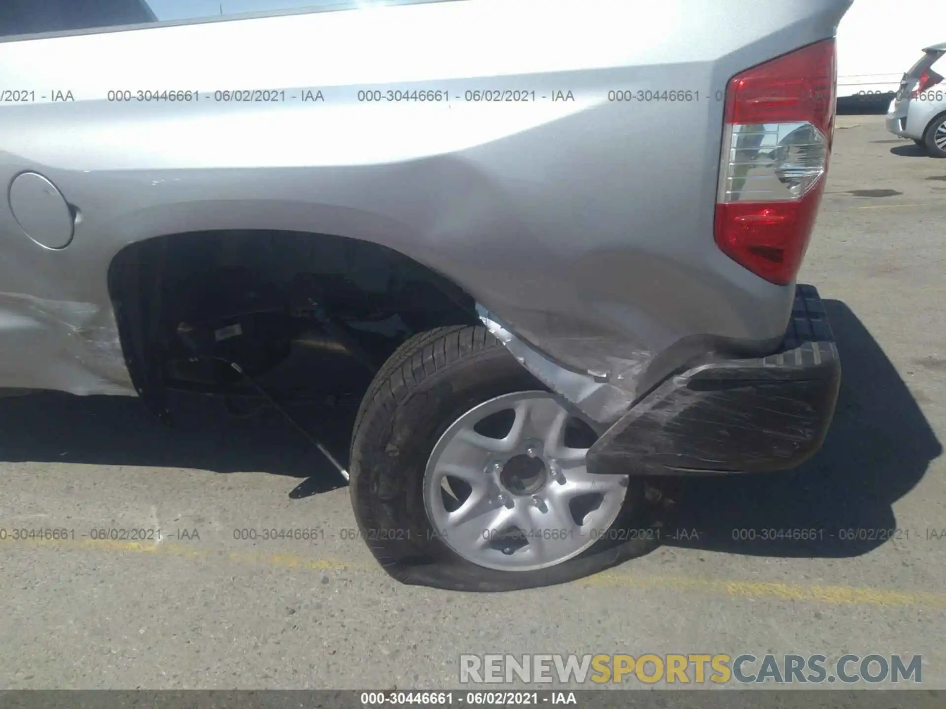 6 Photograph of a damaged car 5TFTY5F14MX011924 TOYOTA TUNDRA 2WD 2021